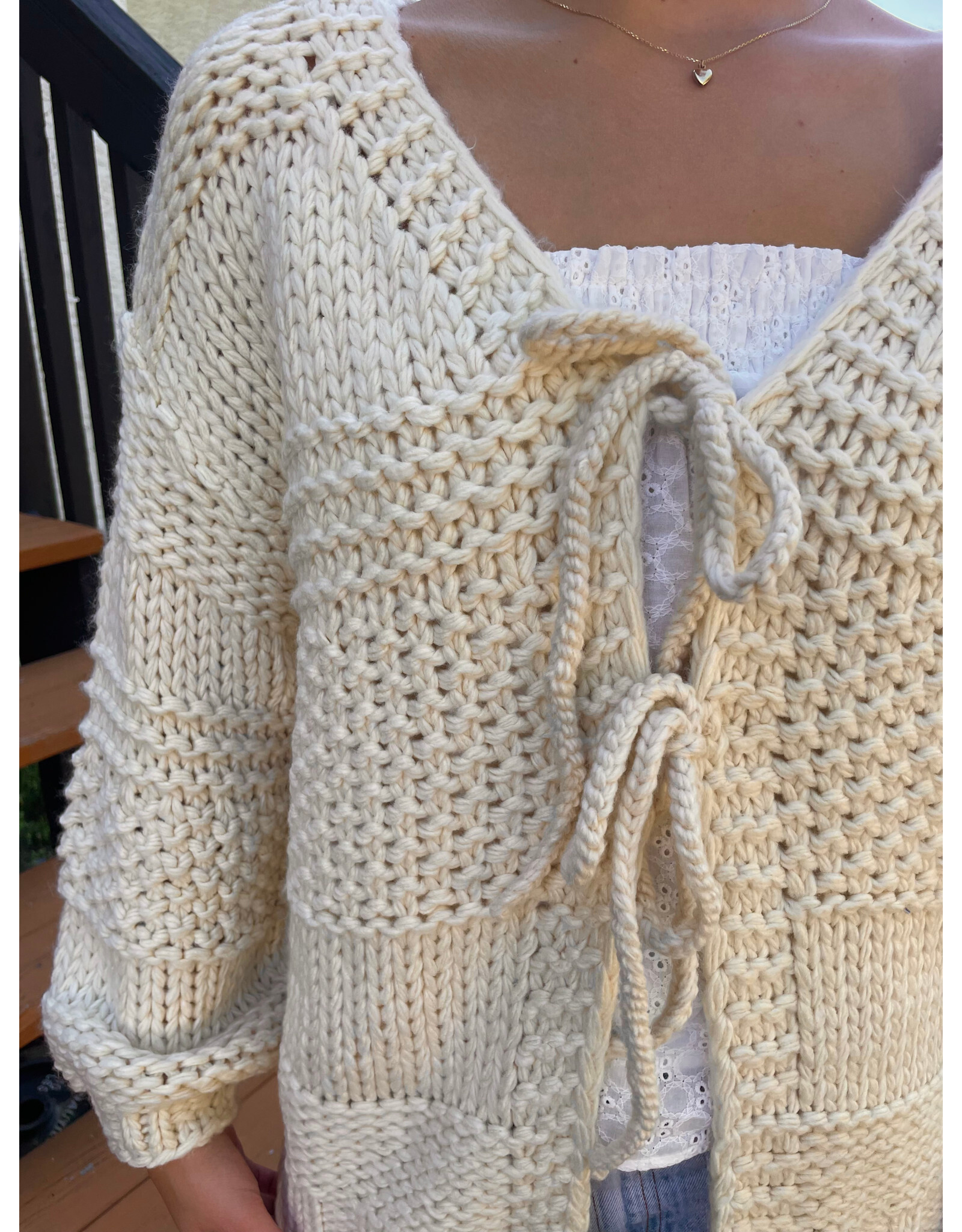 Sadie & Sage Sadie & Sage - Iggy Chunky Tie Front Hand Knit Cardigan (Ivory)