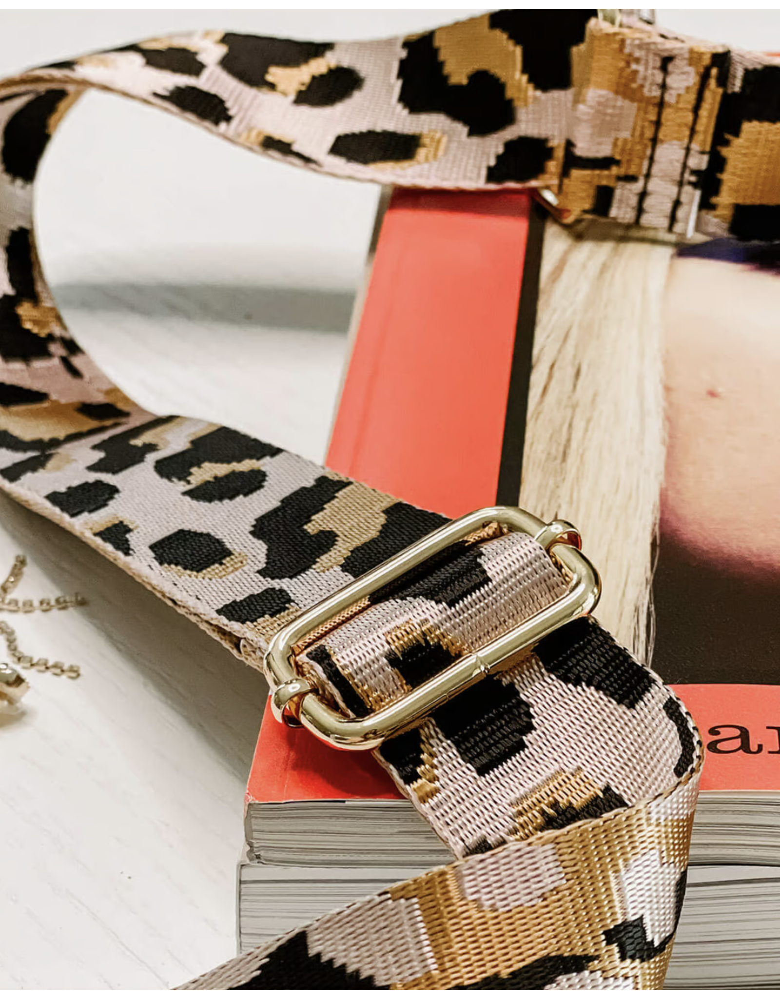 Louenhide Louenhide - Tyler Guitar Strap (Camo Camel)