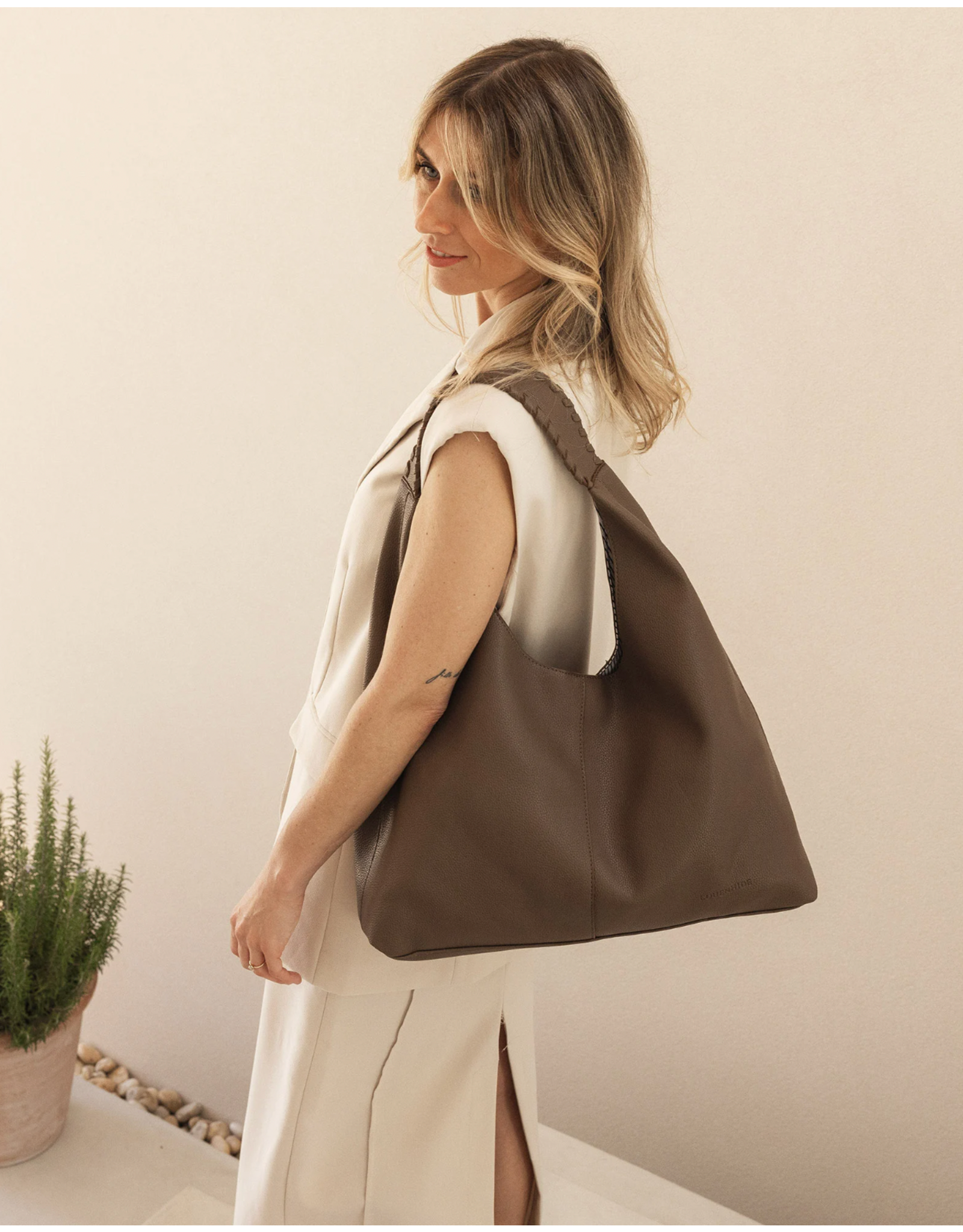 Louenhide Louenhide - Avery Shoulder Bag (Mocha)