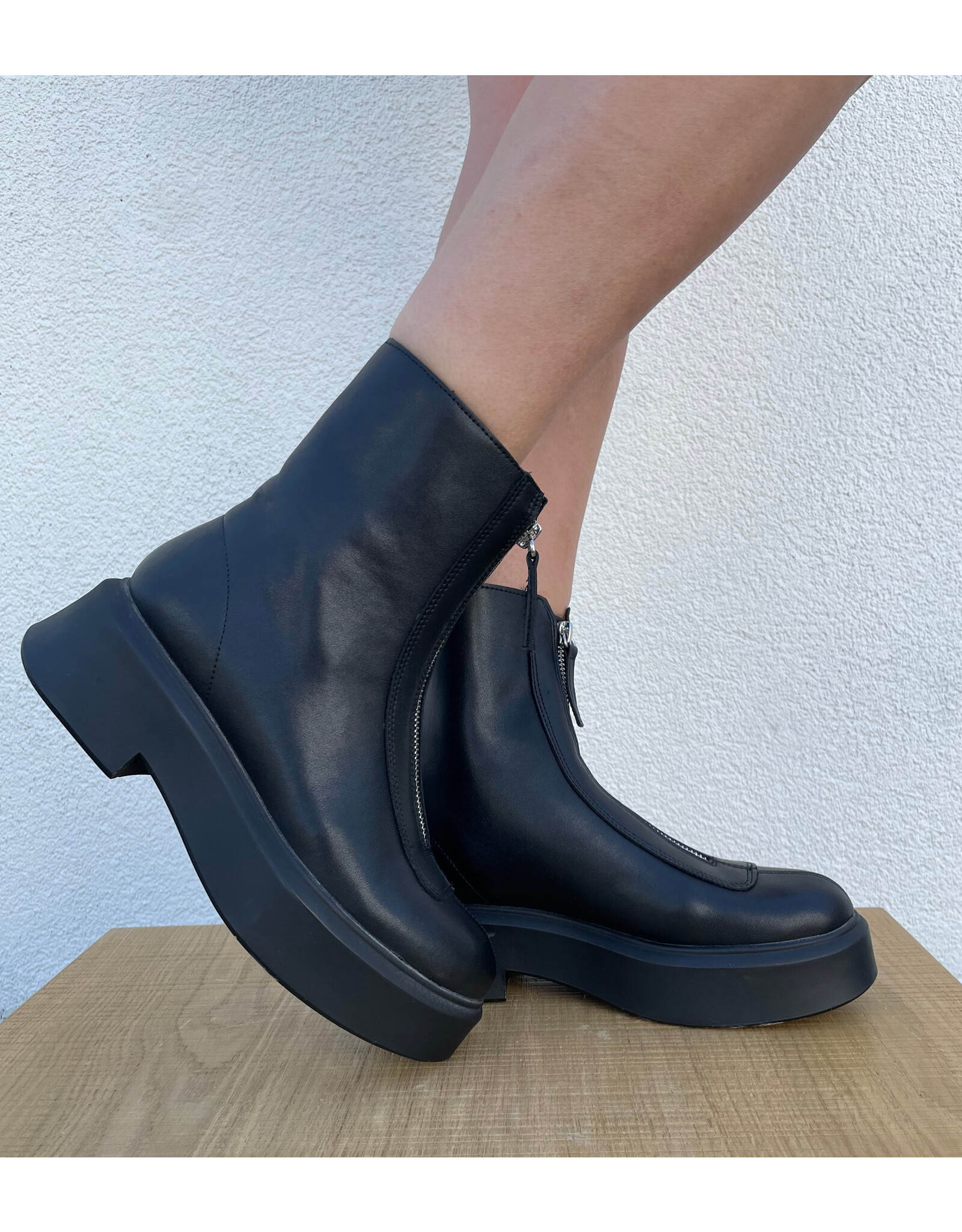 Steve Madden Steve Madden - Jones (Black)