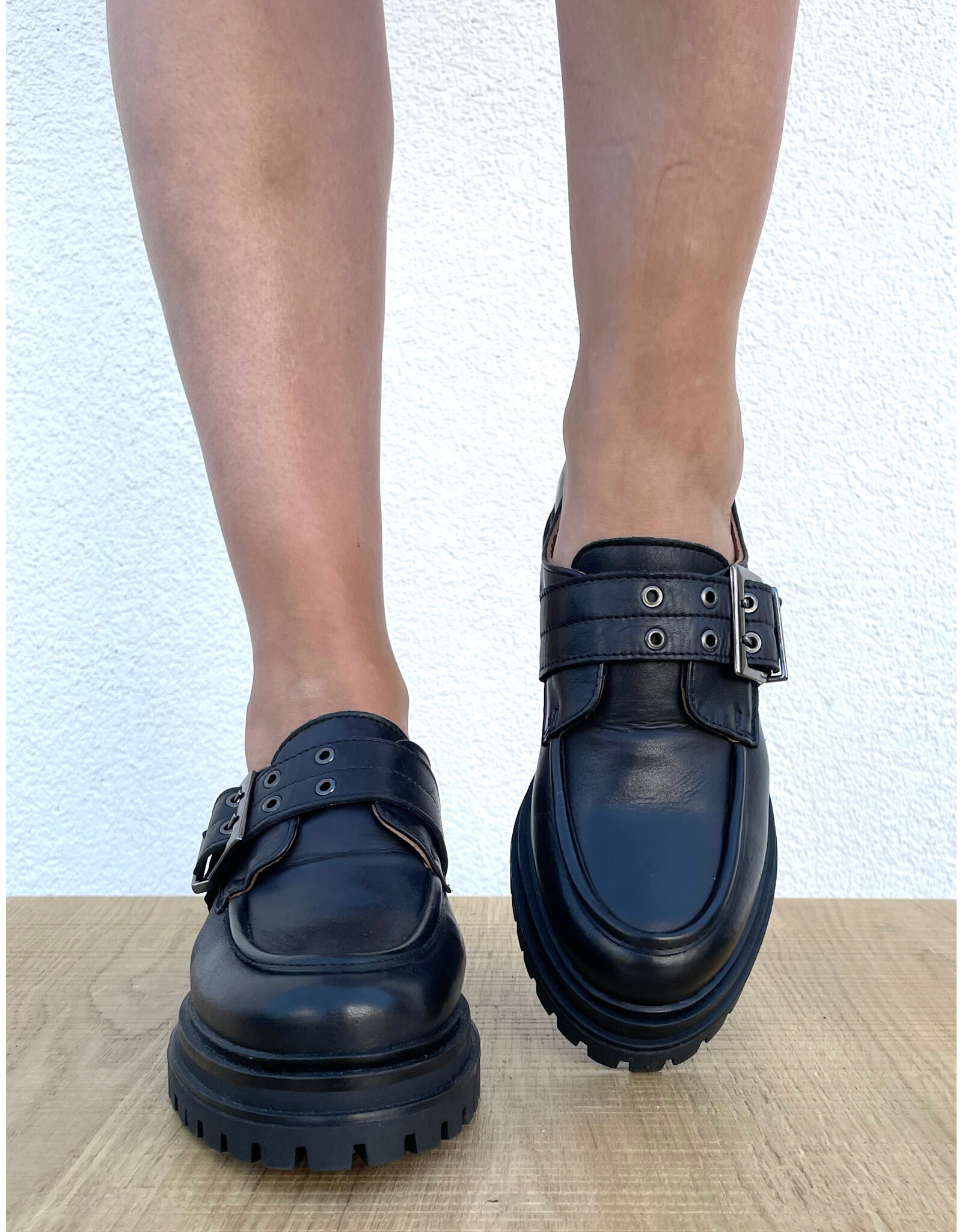 Miz Mooz Miz Mooz - Lakelan Loafer with Buckle (Black)