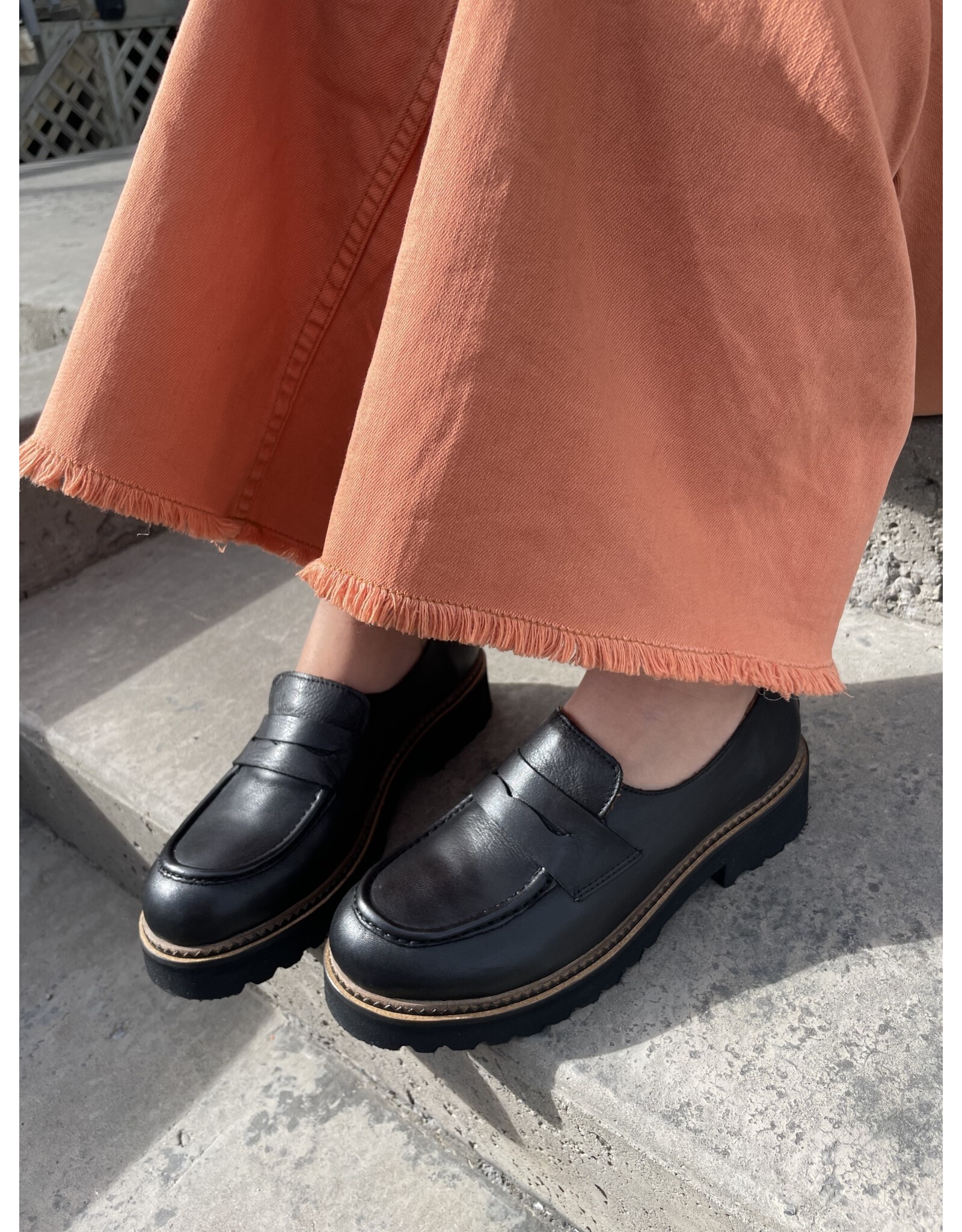 Bueno Bueno - Annie loafer (black)