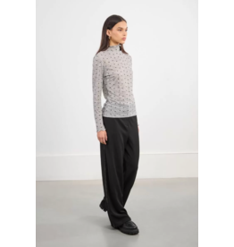 Molly Bracken Molly Bracken -  Bow Print Layering Shirt (Grey) Molly Bracken Molly Bracken -  Bow Print Layering Shirt (Grey)