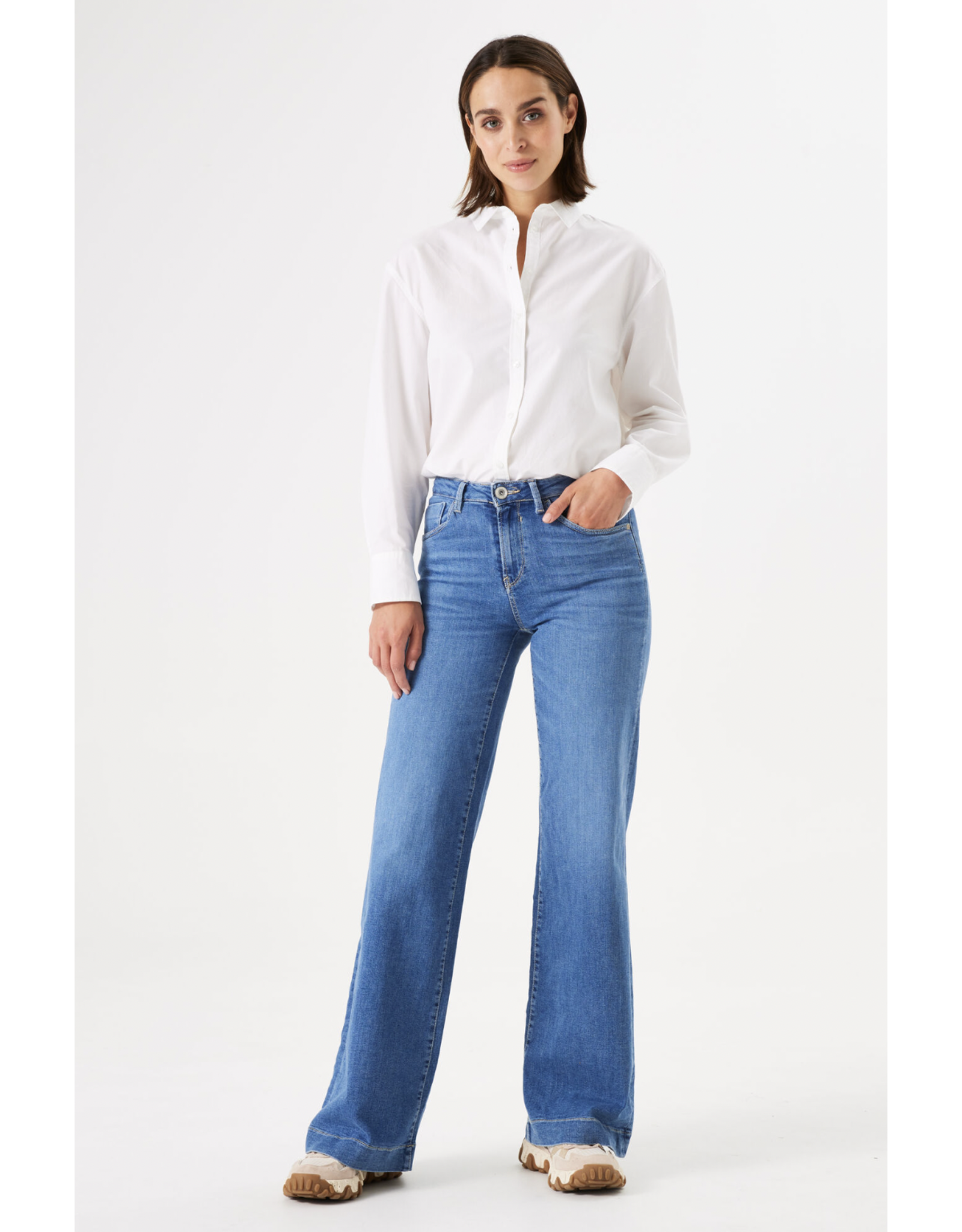 Garcia Garcia - Celia 249 Wide Leg Jean (Medium Blue)