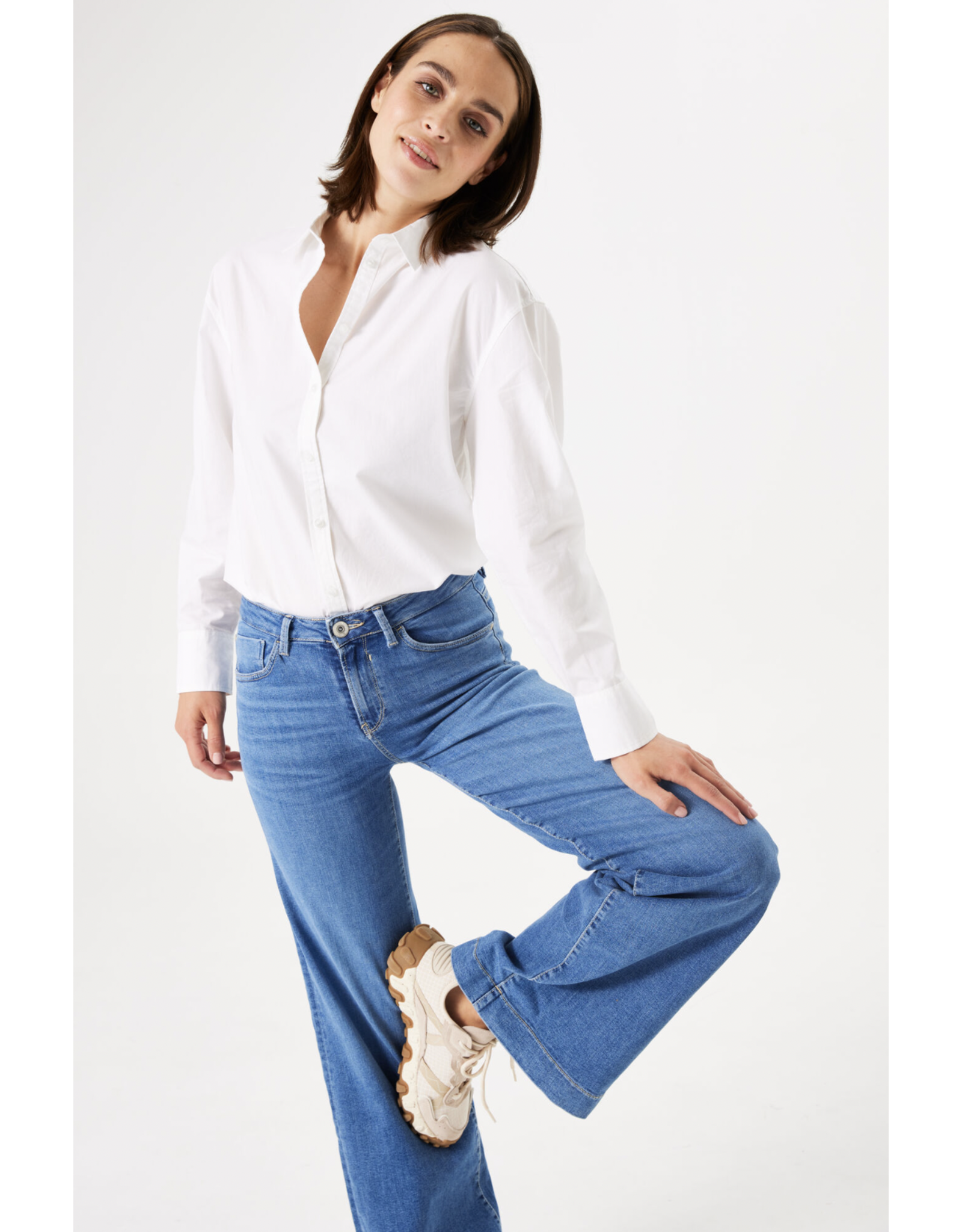 Garcia Garcia - Celia 249 Wide Leg Jean (Medium Blue)