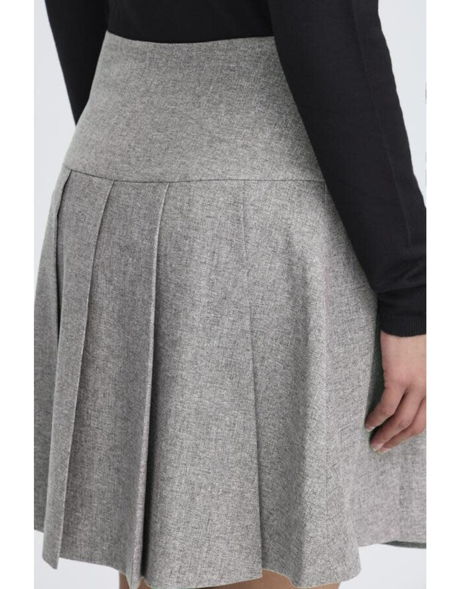 ICHI ICHI - Nola Pleated Skirt (Salt & Pepper)