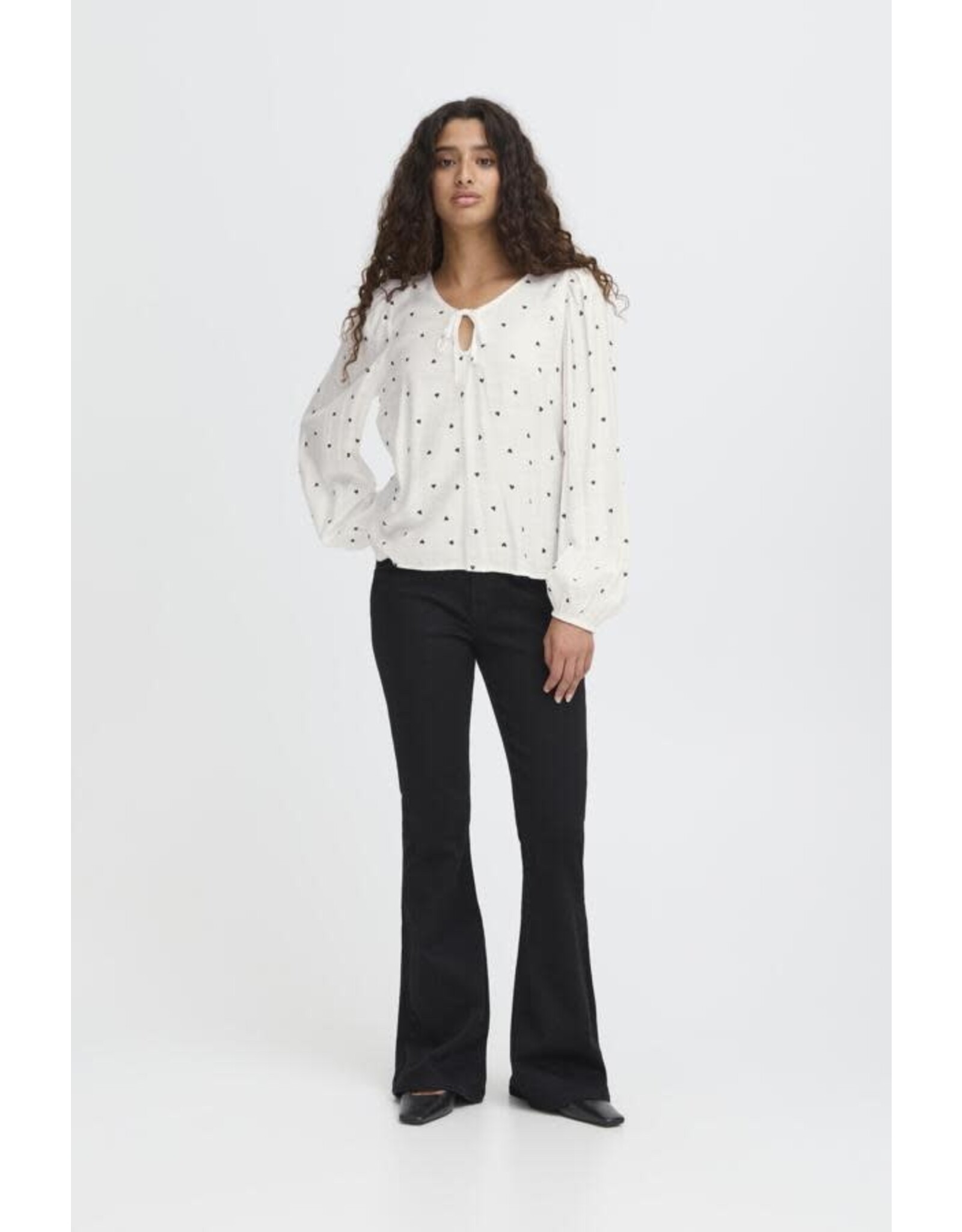 ICHI ICHI - Helva Blouse (Small Heart)