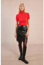 Molly Bracken Molly Bracken - Short Sleeve Turtleneck Sweater (Red)