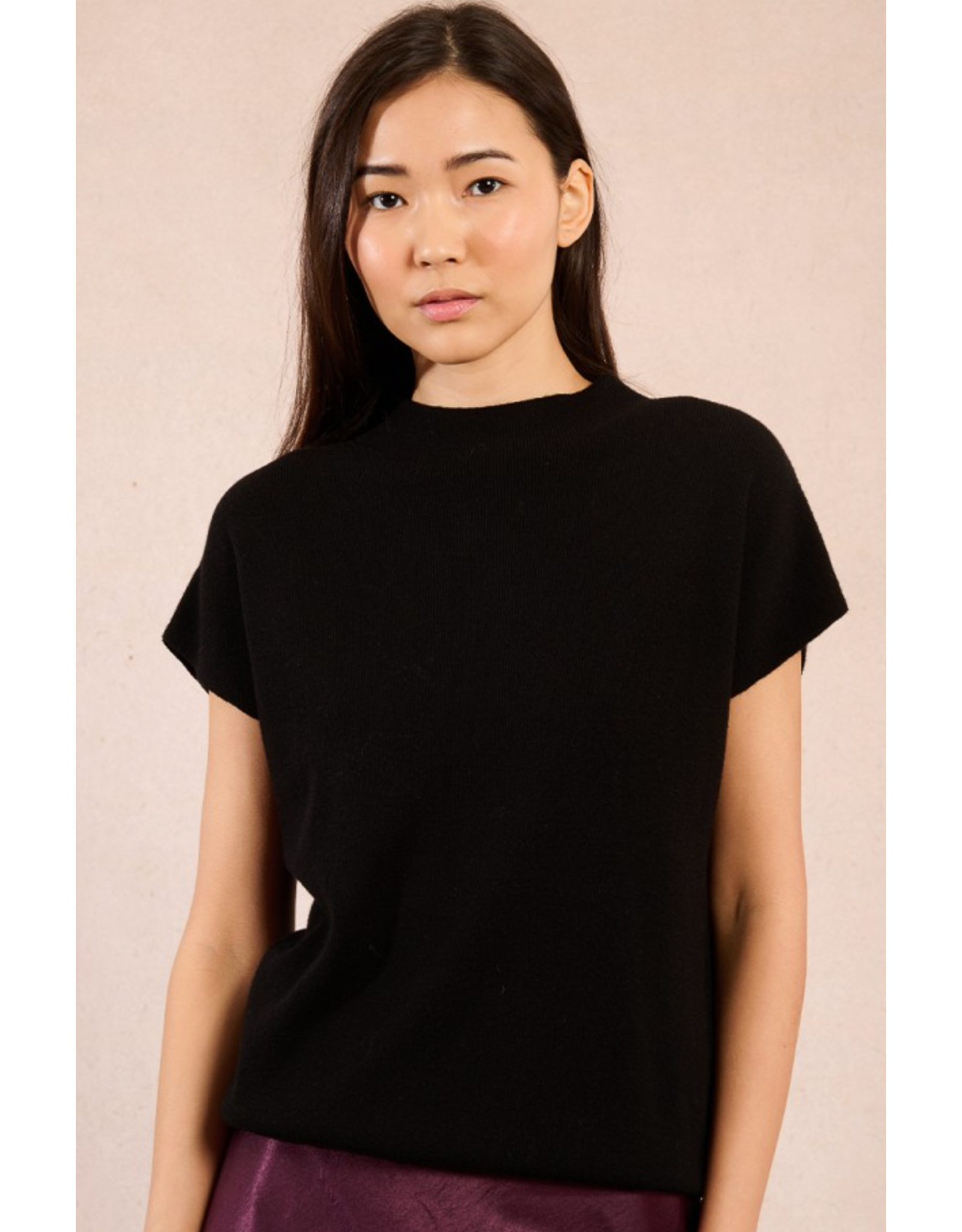 Molly Bracken Molly Bracken -  Short Sleeve Sweater (Black)