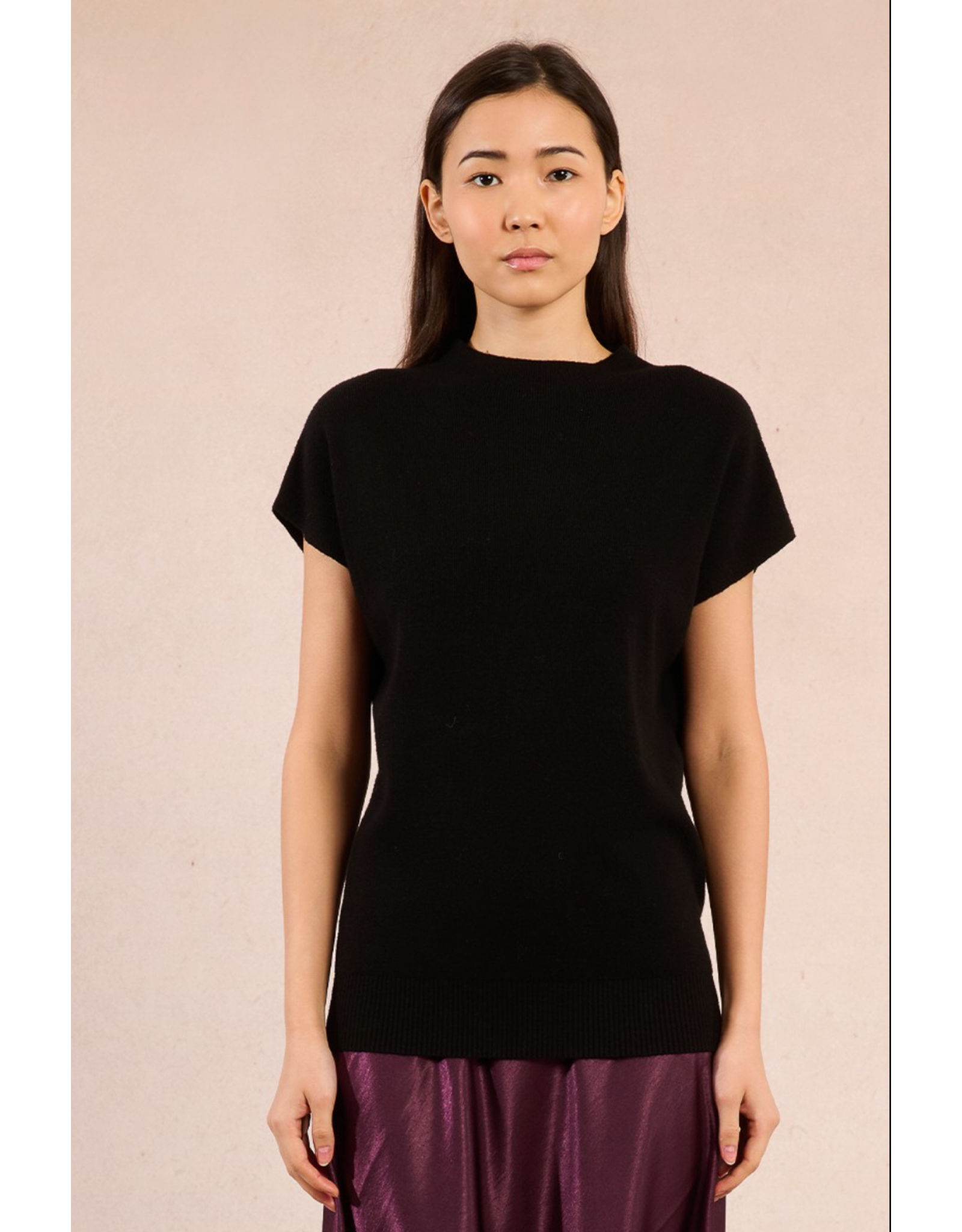 Molly Bracken Molly Bracken -  Short Sleeve Sweater (Black)