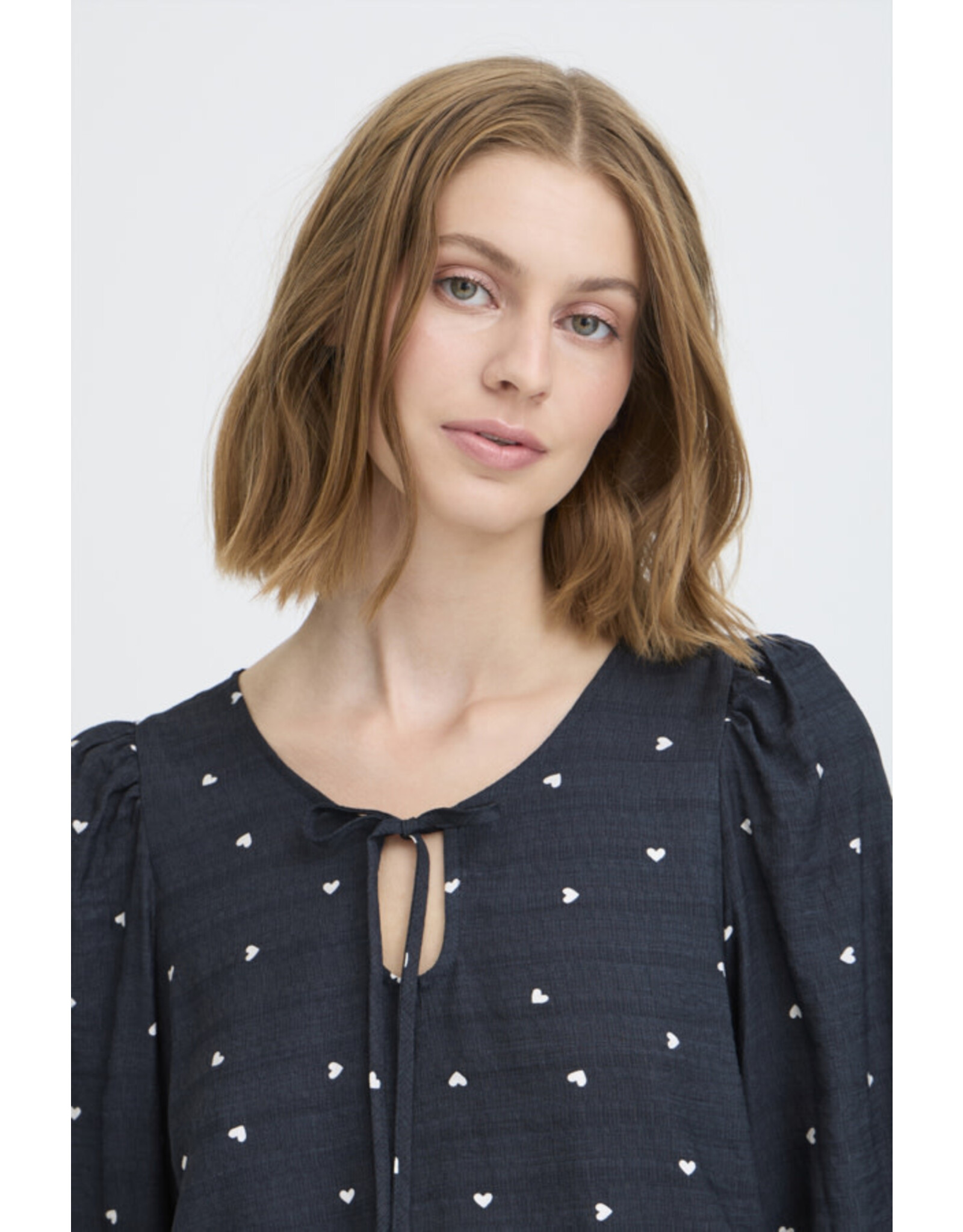 ICHI ICHI - Helva Blouse (Blue / White)