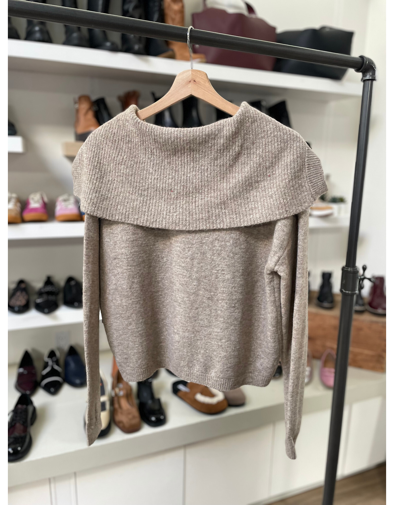 RD Style RD Style - Echo Sailor Neck Cardigan Almond)