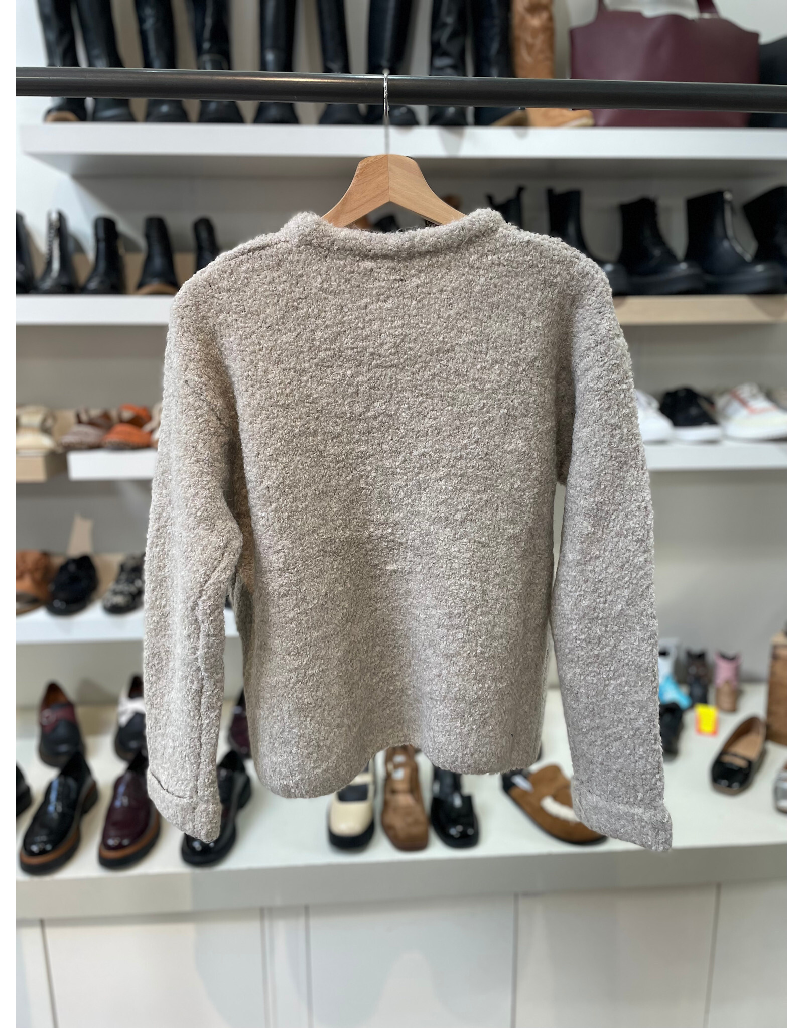 ICHI ICHI - Blarisa Pullover (Almond Milk)