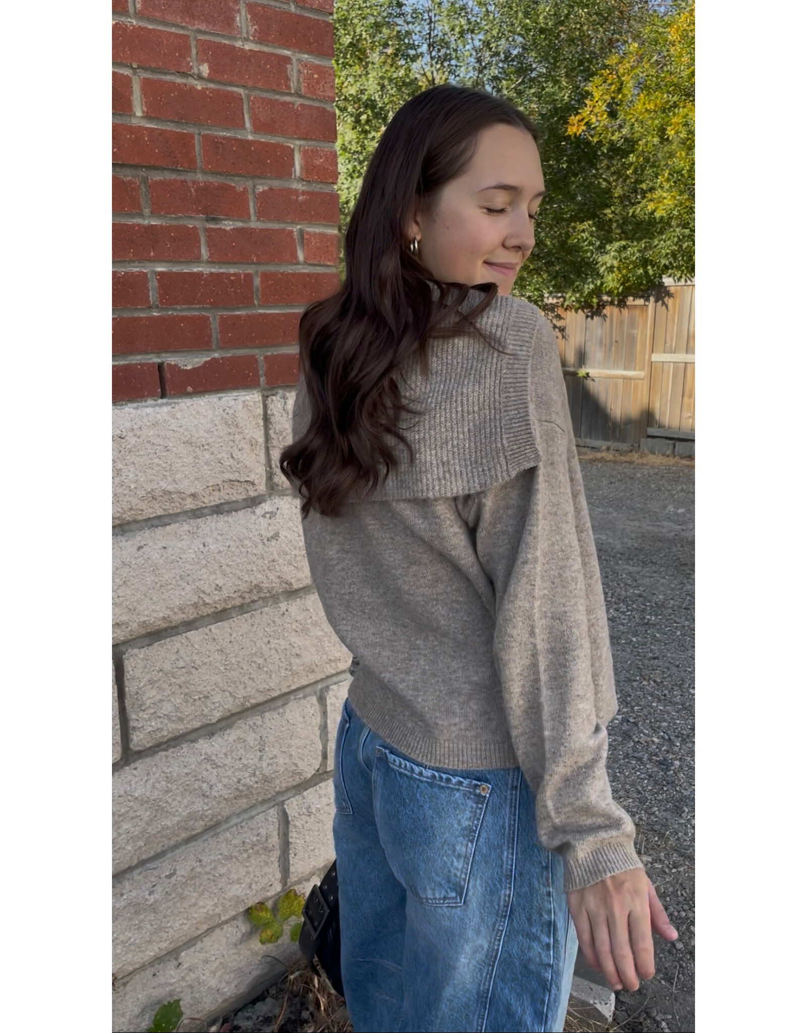RD Style RD Style - Echo Sailor Neck Cardigan Almond)