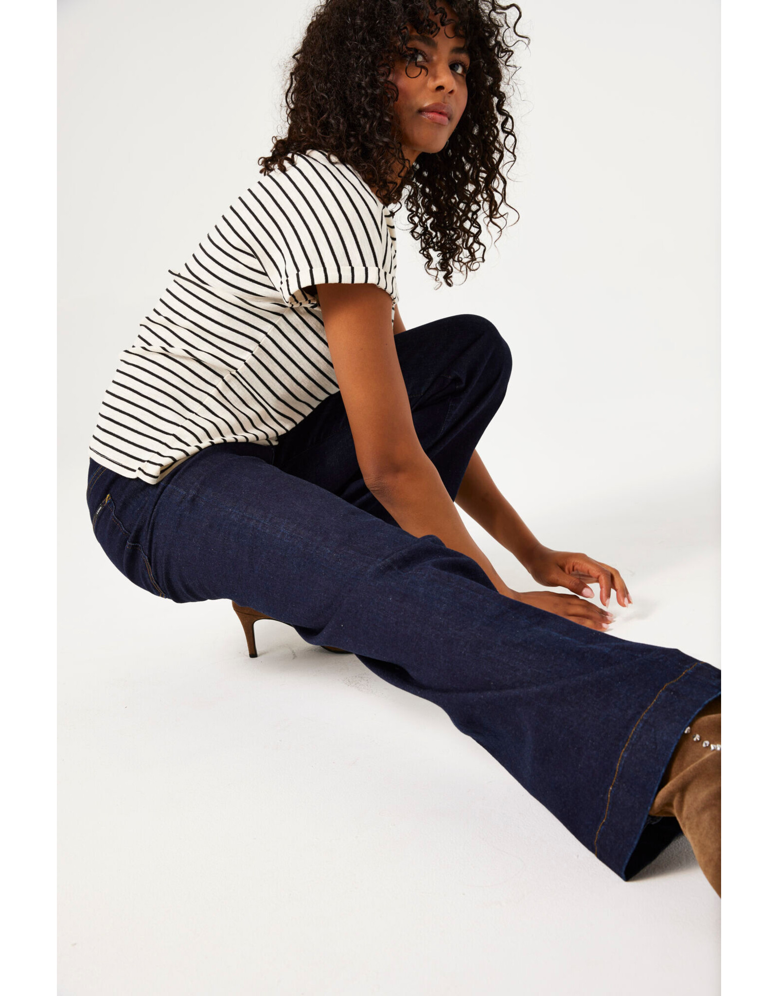 Garcia Garcia - Celia 249 Wide Leg Jean (Deep Indigo Blue)