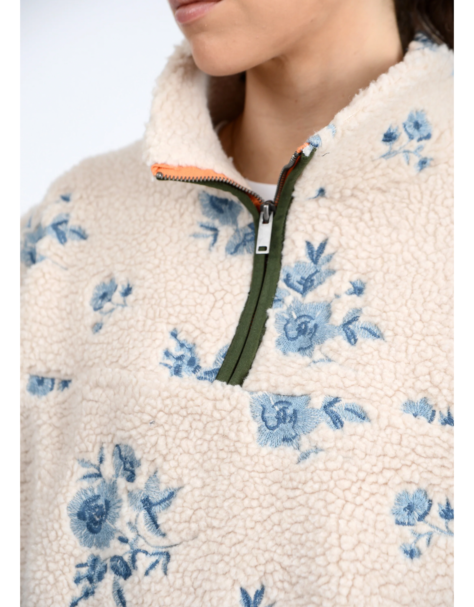 RD Style RD Style - Poppy Mock Neck (Cream Blue)