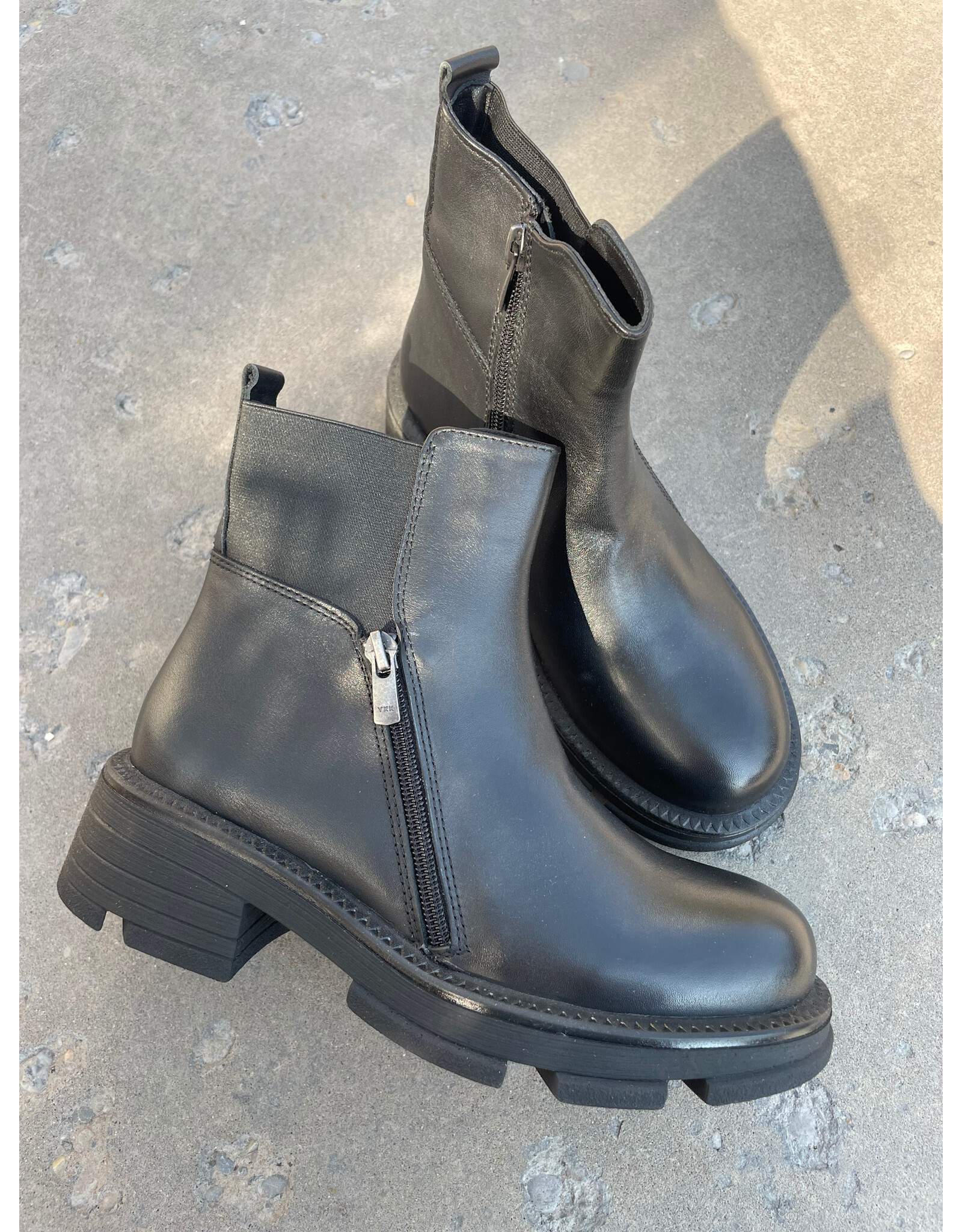 Miz Mooz Miz Mooz - Amore (Black)