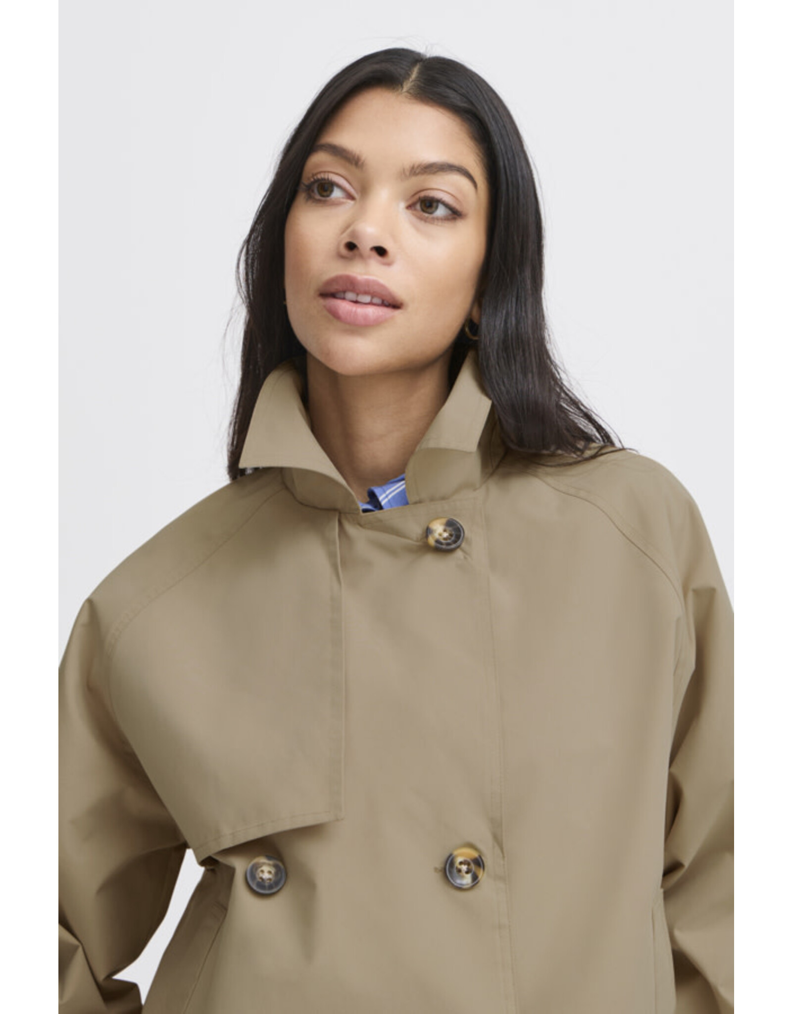b.young b.young - Calea Cropped Trench Coat (Safari)
