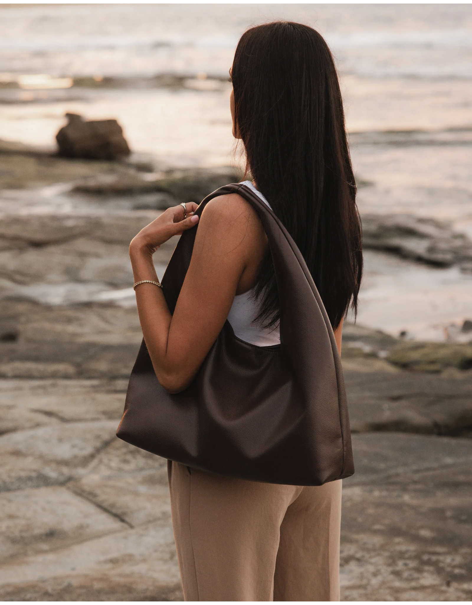 Louenhide Louenhide - Monaco Shoulder Bag (Chocolate)