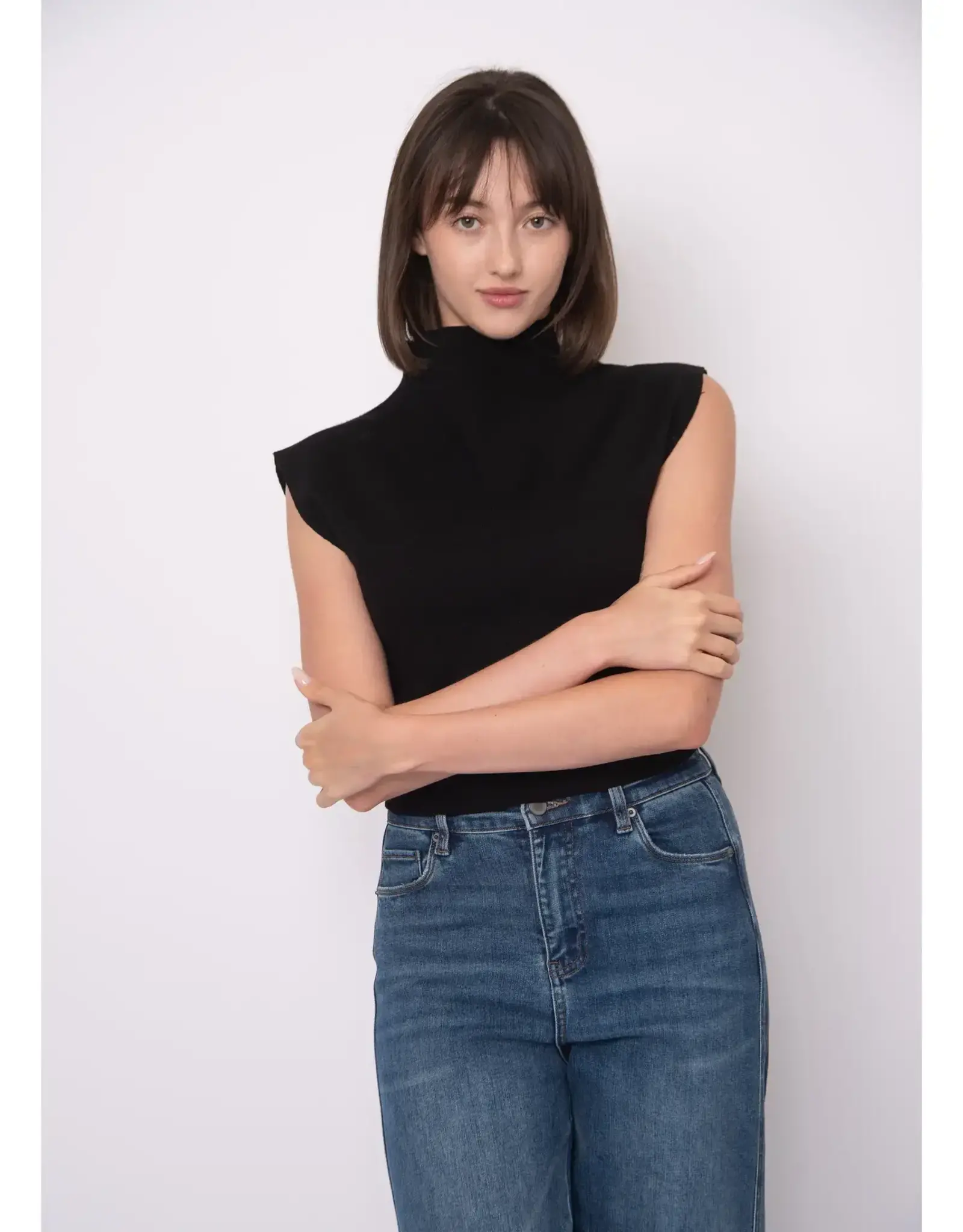 RD Style RD Style - Selby Sleeveless Funnel Neck (Black)