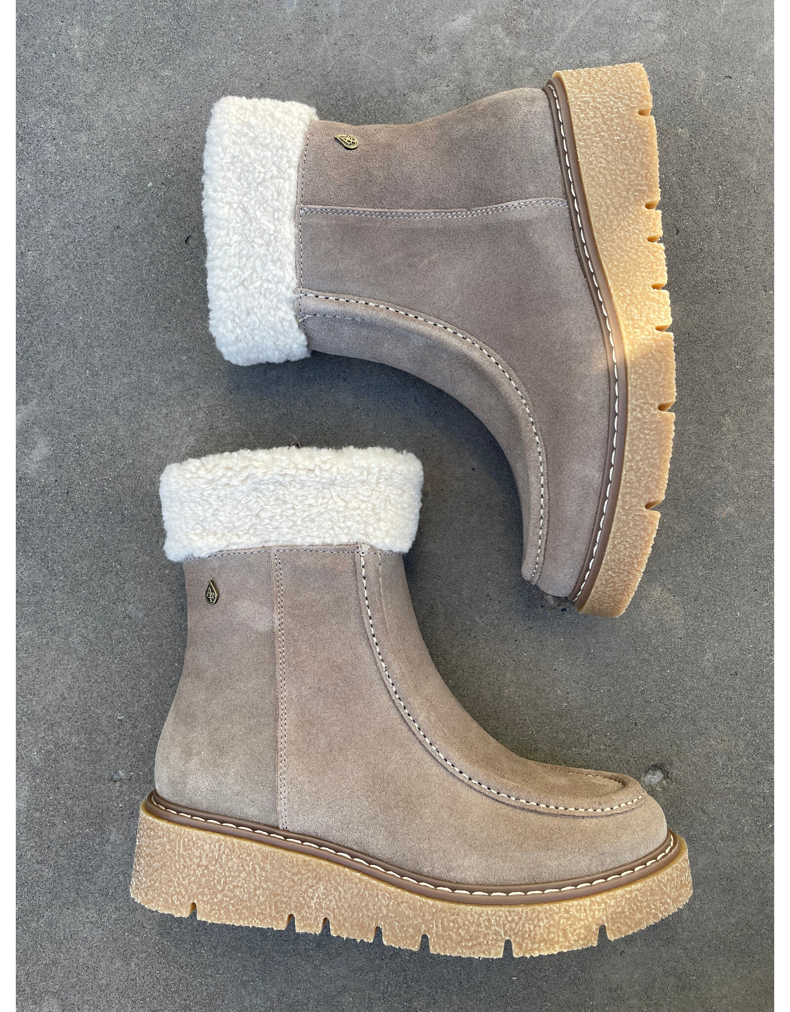 Aqua Flex Layla 35 (Mushroom Suede)