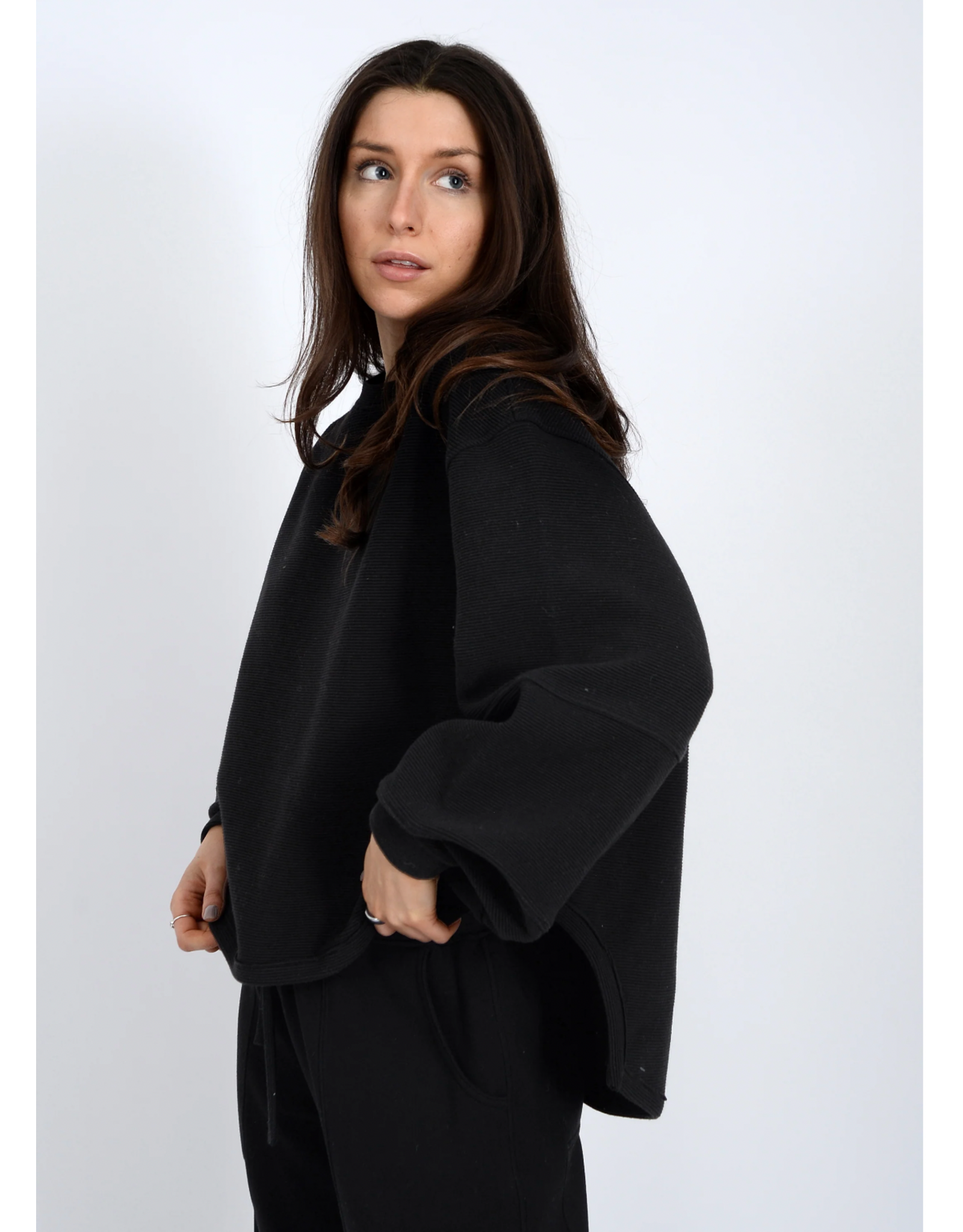 RD Style RD Style - Lucina Ottoman Soft Knit (Black)