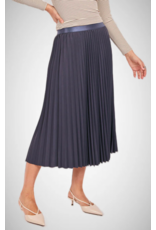 Sadie & Sage Sadie & Sage - Full of Charm Pleated Midi Skirt (Navy) Sadie & Sage Sadie & Sage - Full of Charm Pleated Midi Skirt (Navy)