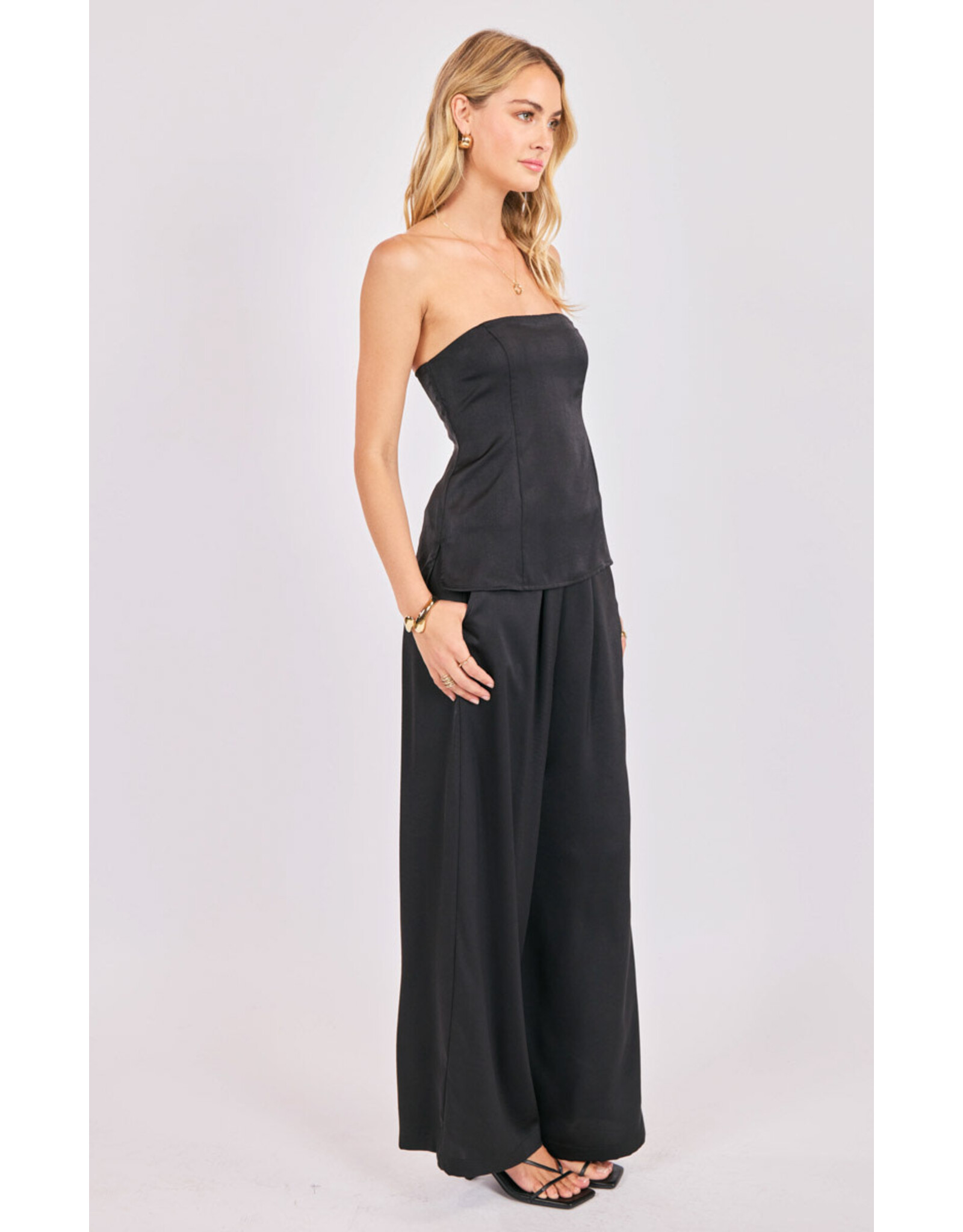 Sadie & Sage Sadie & Sage - Romy Satin Pleated Pant (Black)