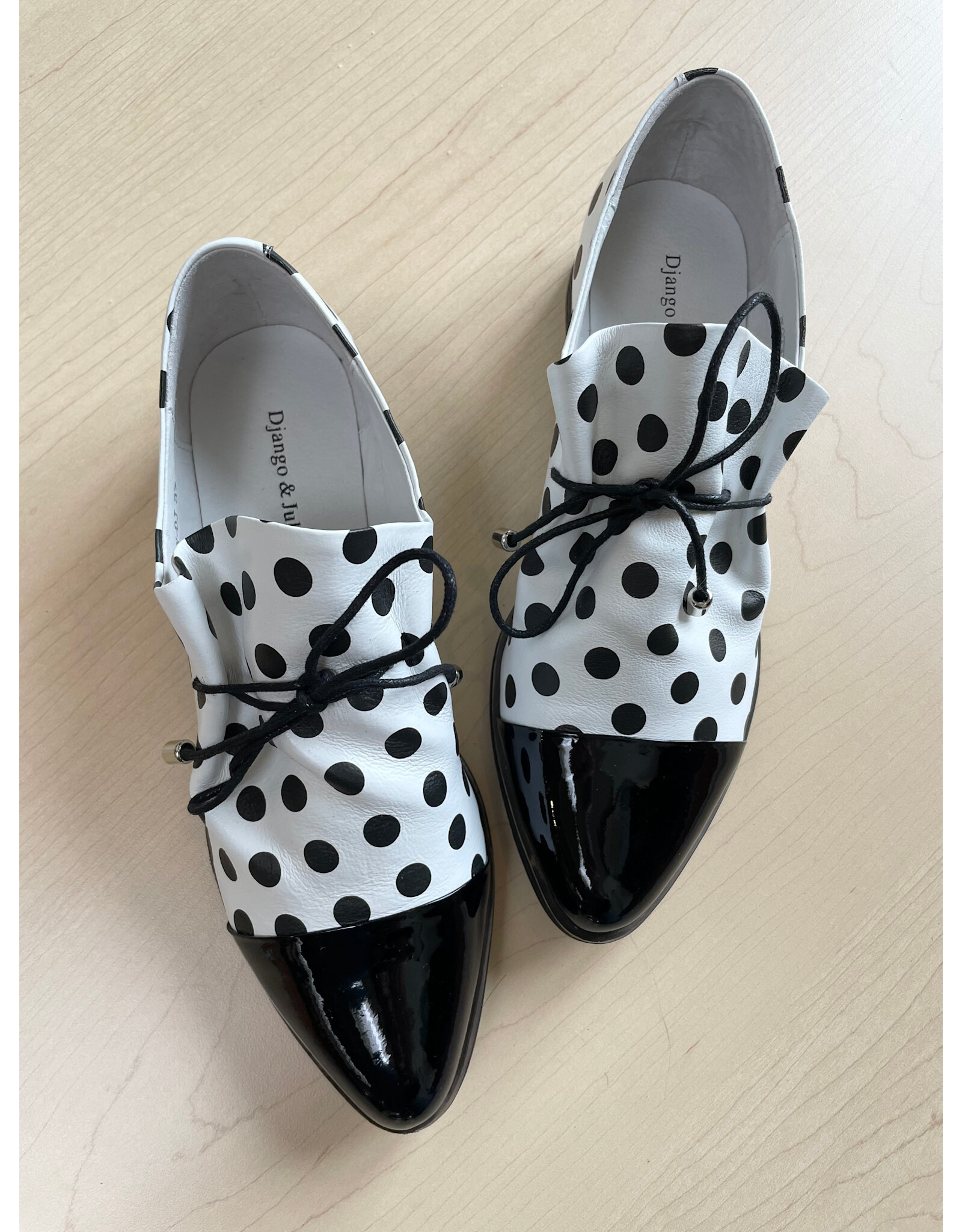 Django and Juliette Django & Juliette - Kotty (Blk - White & Blk Spot Patent Leather)