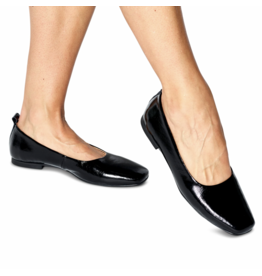 Bueno Bueno - Elizabeth Flat (Black Patent)