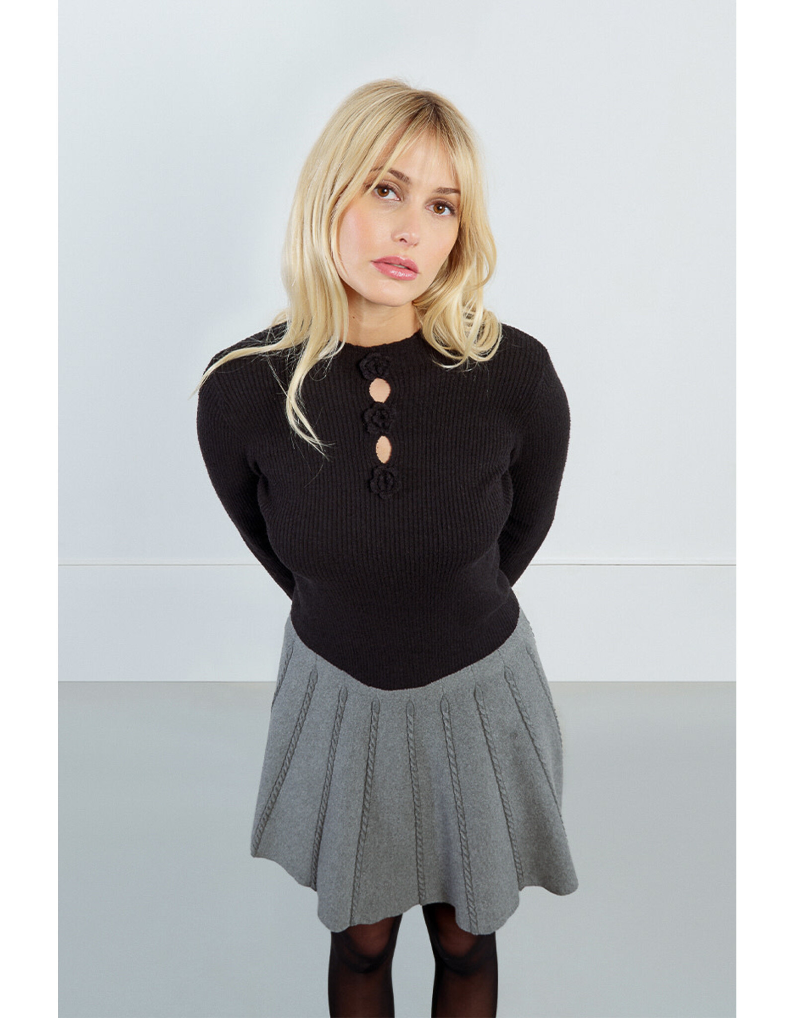 Molly Bracken Molly Bracken - Ribbed Sweater with Rosettes and Keyholes (Black)
