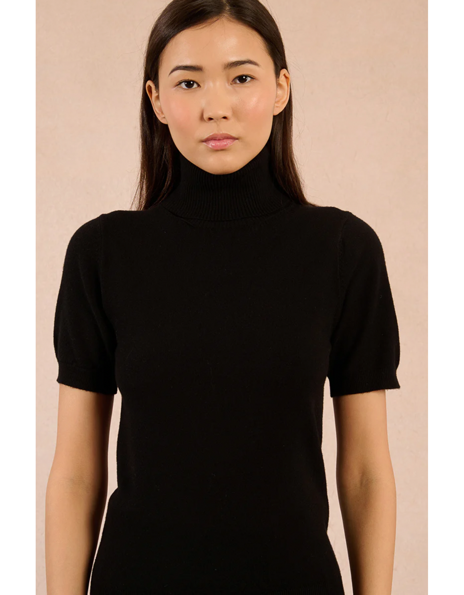 Molly Bracken Molly Bracken - Short Sleeve Turtleneck Sweater (Black)