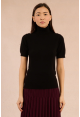 Molly Bracken Molly Bracken - Short Sleeve Turtleneck Sweater (Black)