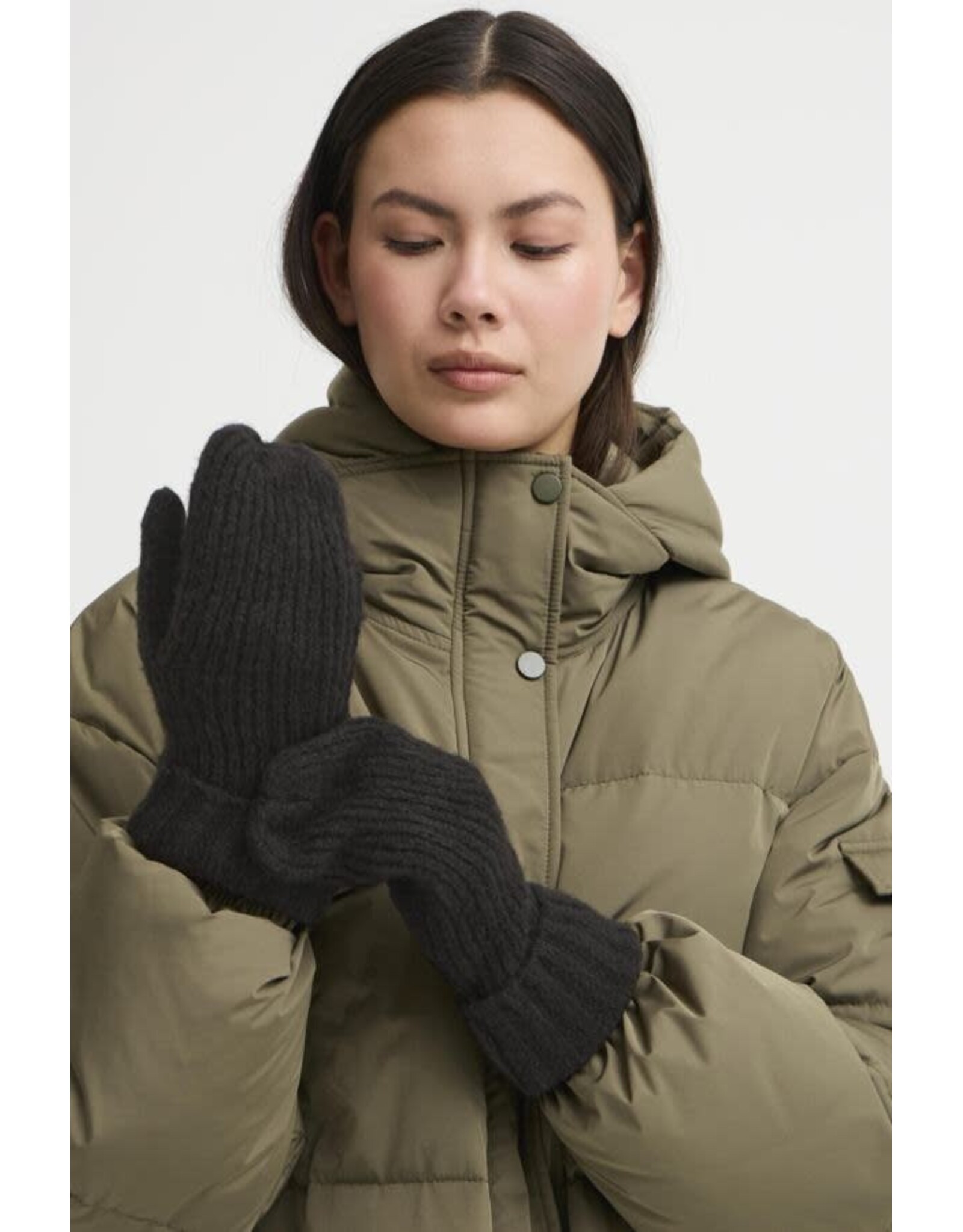 ICHI ICHI - Ivo Mitten (Black)