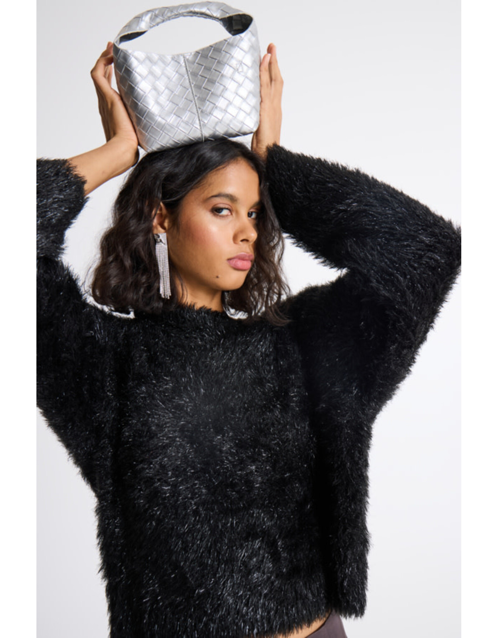 ICHI ICHI - Bliza Pullover (Black)