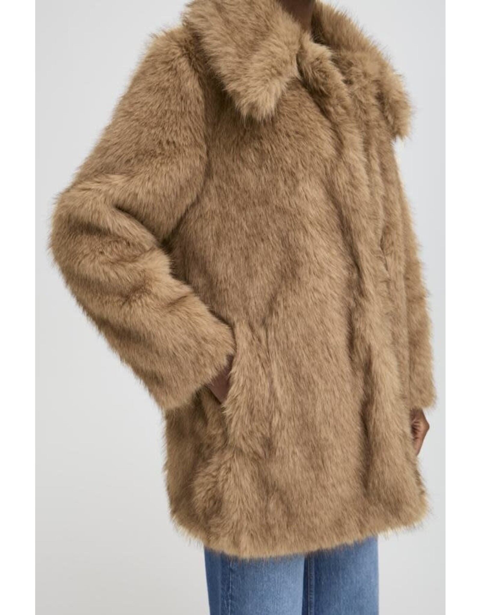 b.young b.young - Kaja Faux Fur Coat (Tiger's Eye)