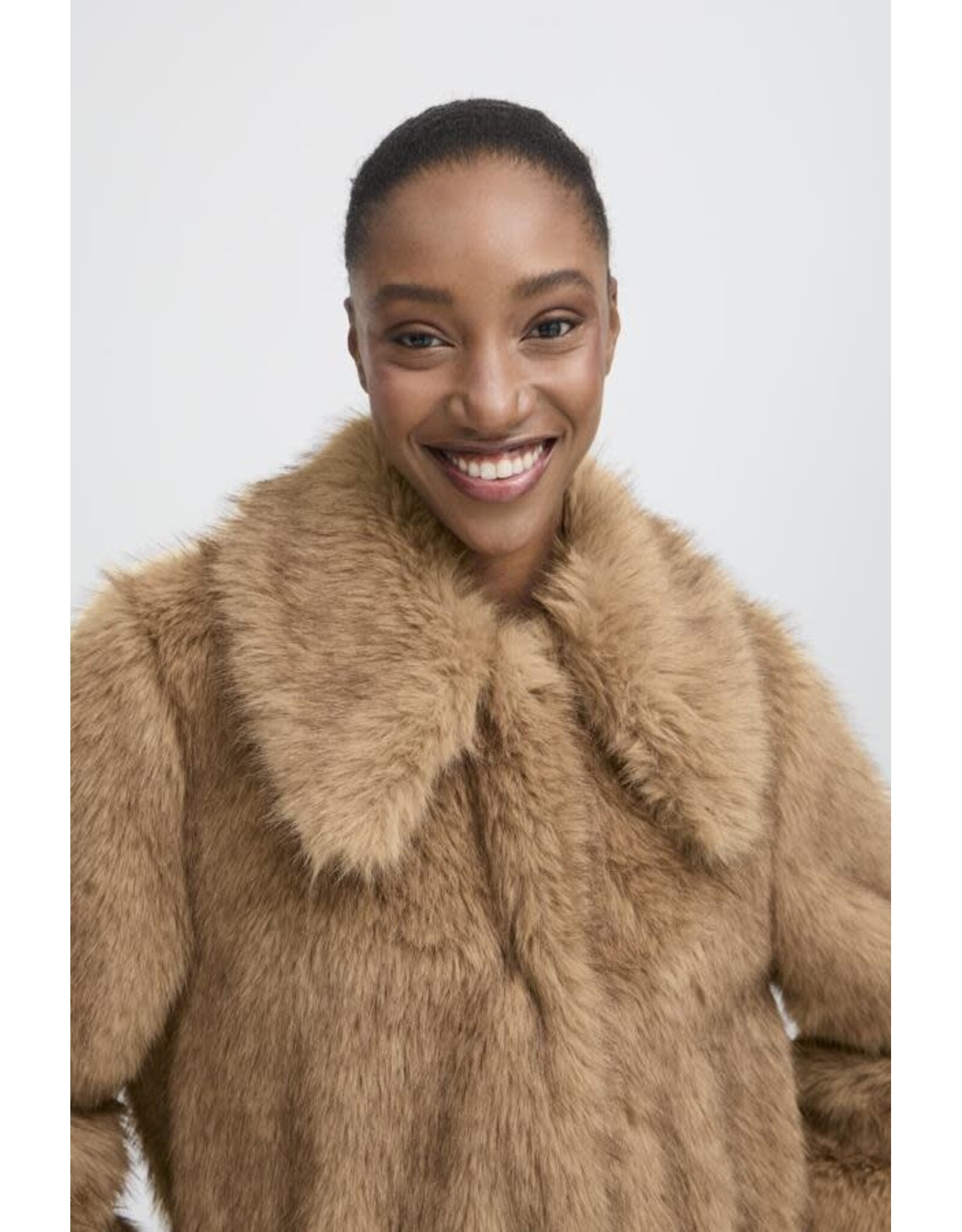 b.young b.young - Kaja Faux Fur Coat (Tiger's Eye)