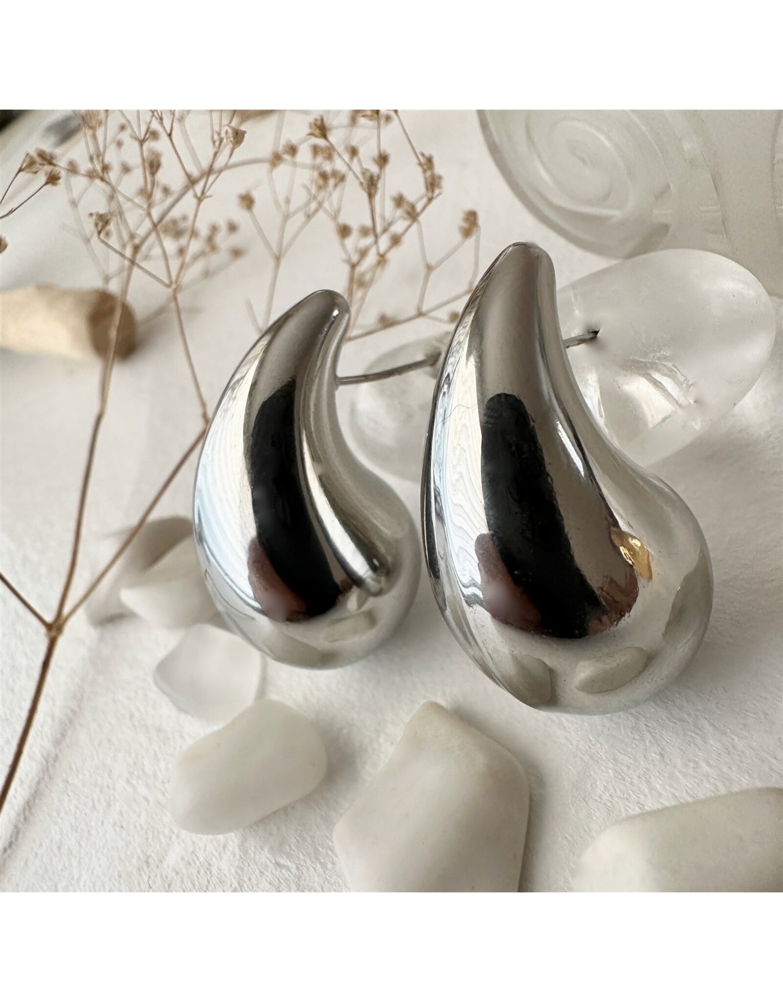 Pika & Bear Pika & Bear - Kisa Oversized Teardrop Earrings