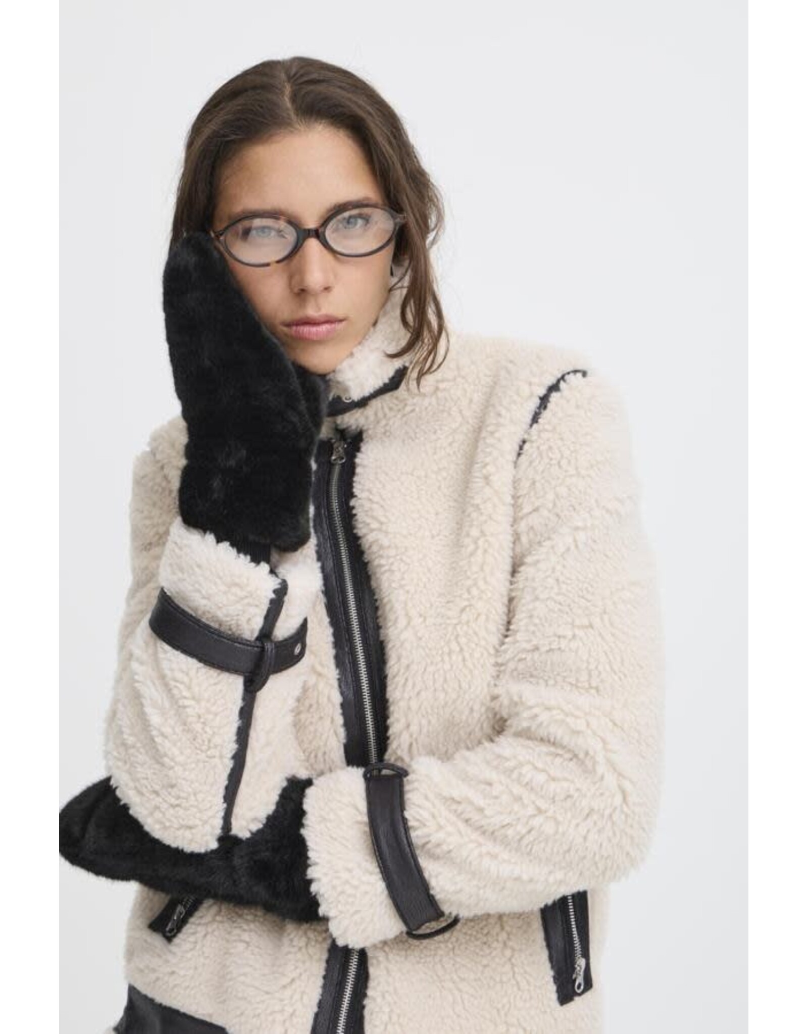 b.young b.young - Wolfie Mittens (Black)