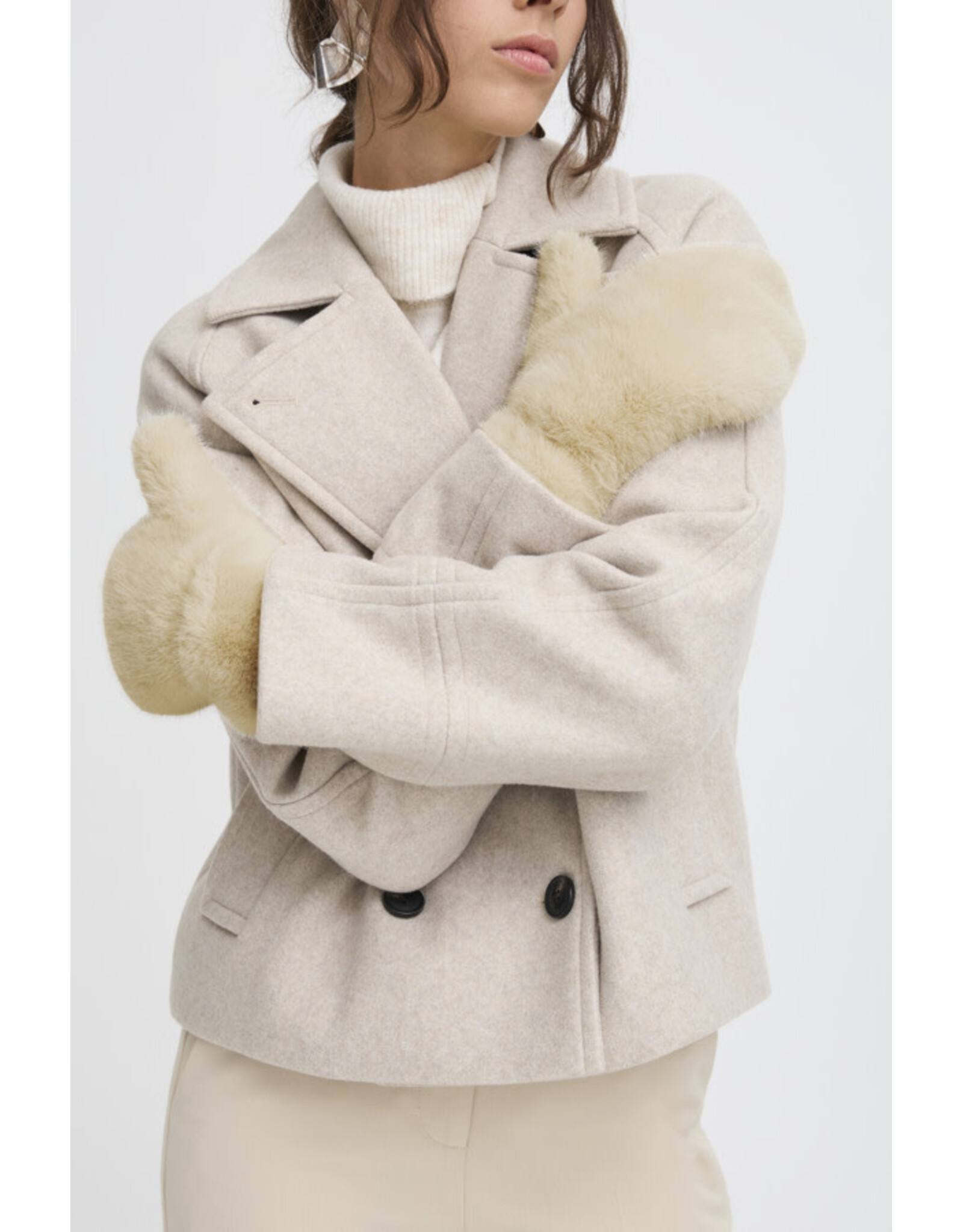 b.young b.young - Wolfie Mittens (Hummus)