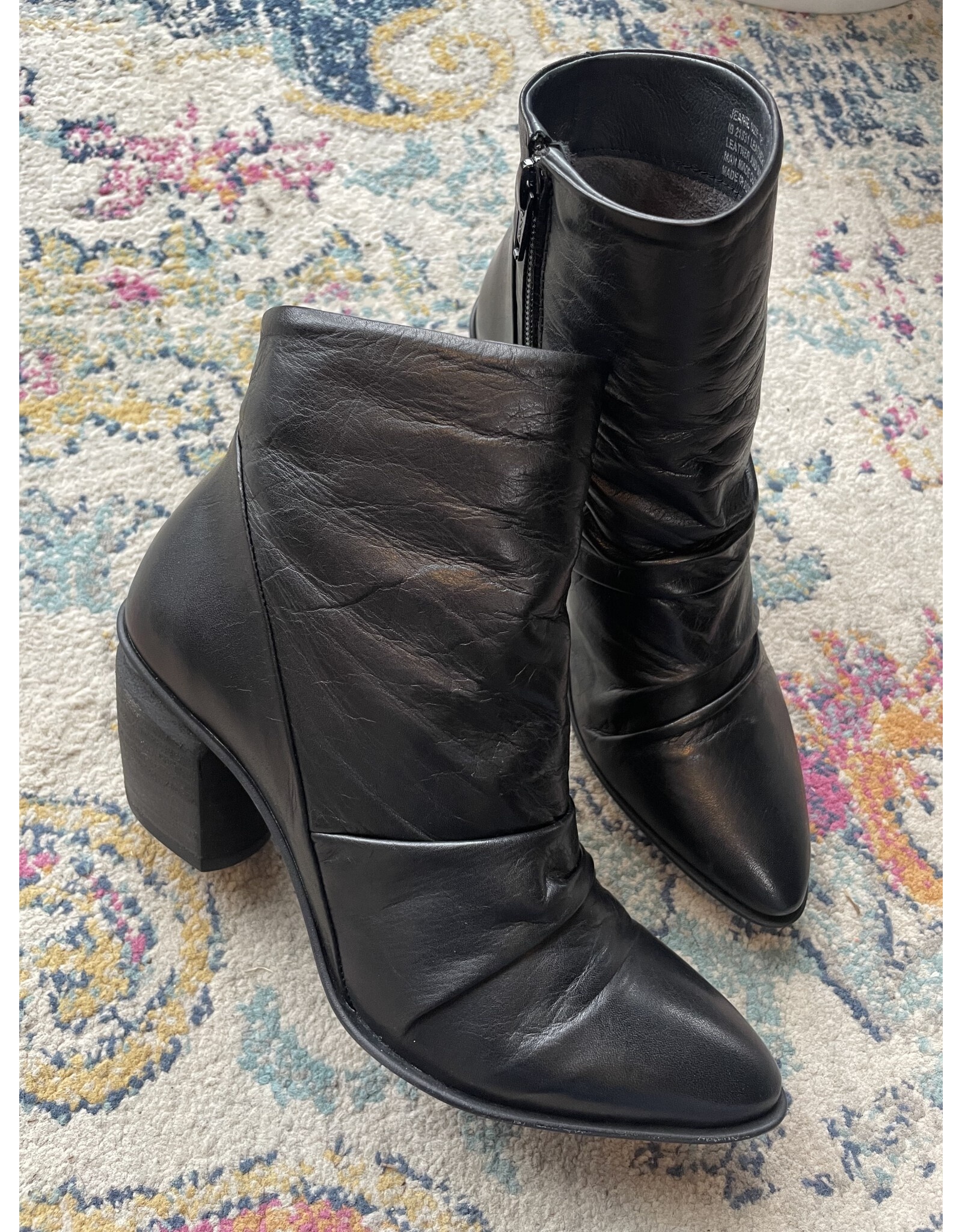 Miz Mooz Miz Mooz - Jeanie (Black)