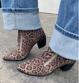 Django and Juliette Django & Juliette - Jazzy (Taupe Leopard / Black Suede)