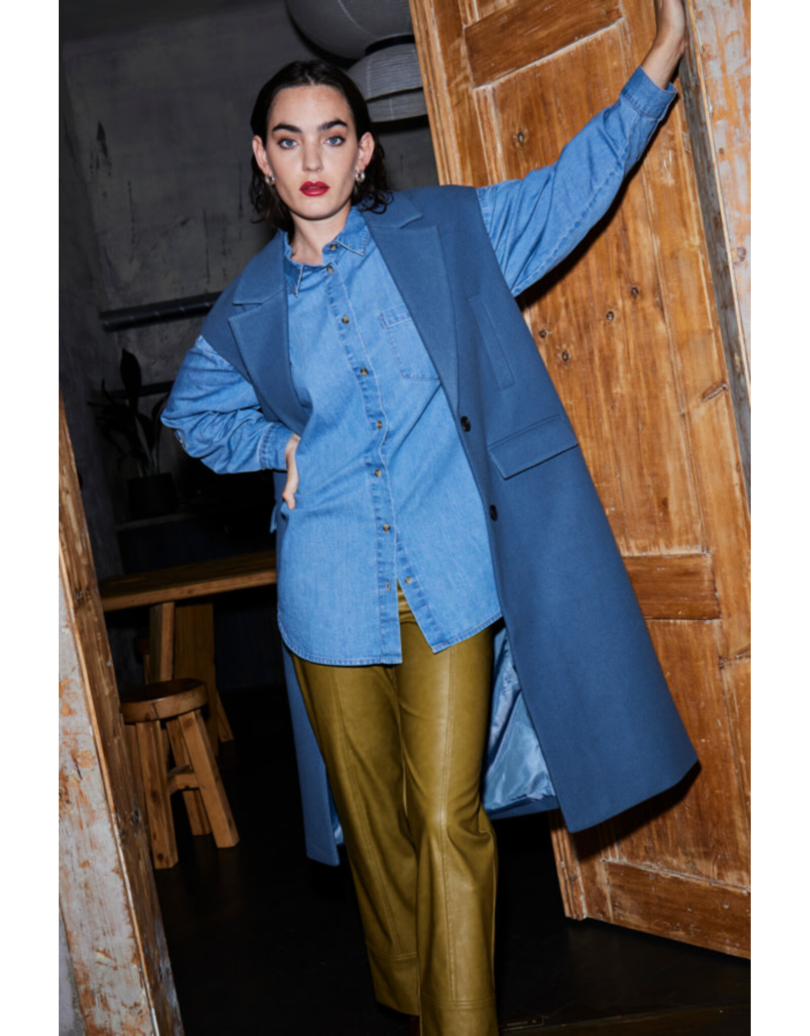 ICHI ICHI - Diver Chambray Shirt (Washed Blue)