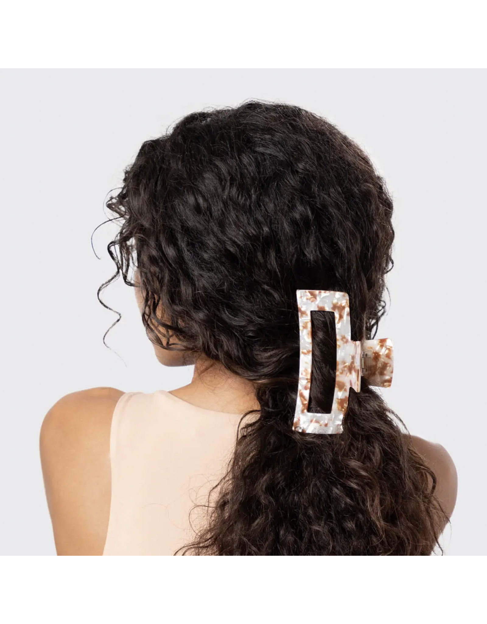 kitsch Kitsch - Eco-Friendly Jumbo Open Shape Claw Clip - Brown