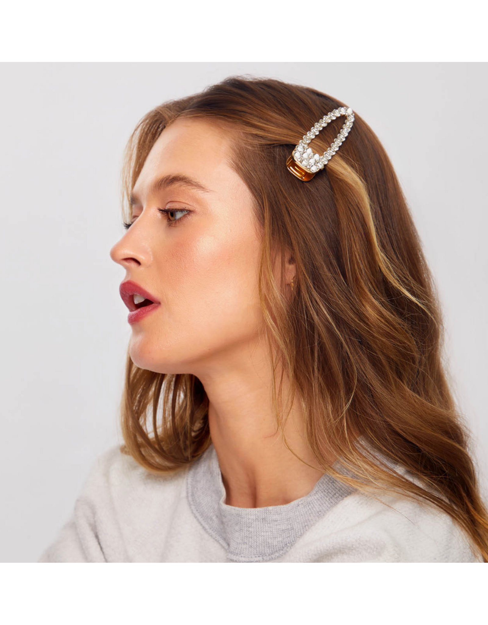 kitsch Kitsch - Metal Rhinestone Large Open Shape Hair Clip 1pc - Gold