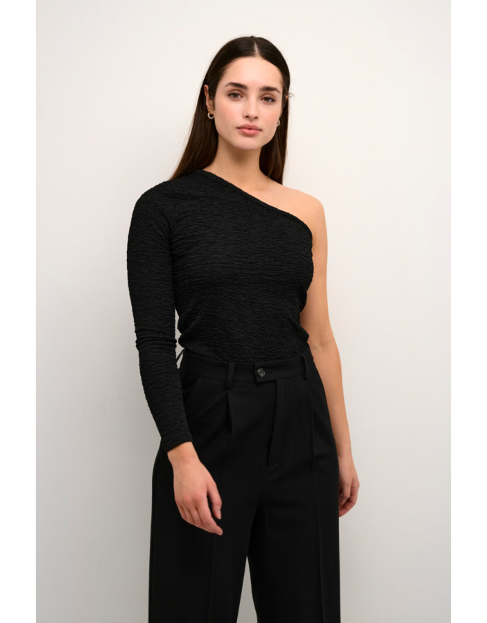 Kaffe Kaffe - Ronia asymmetric tee (black deep)