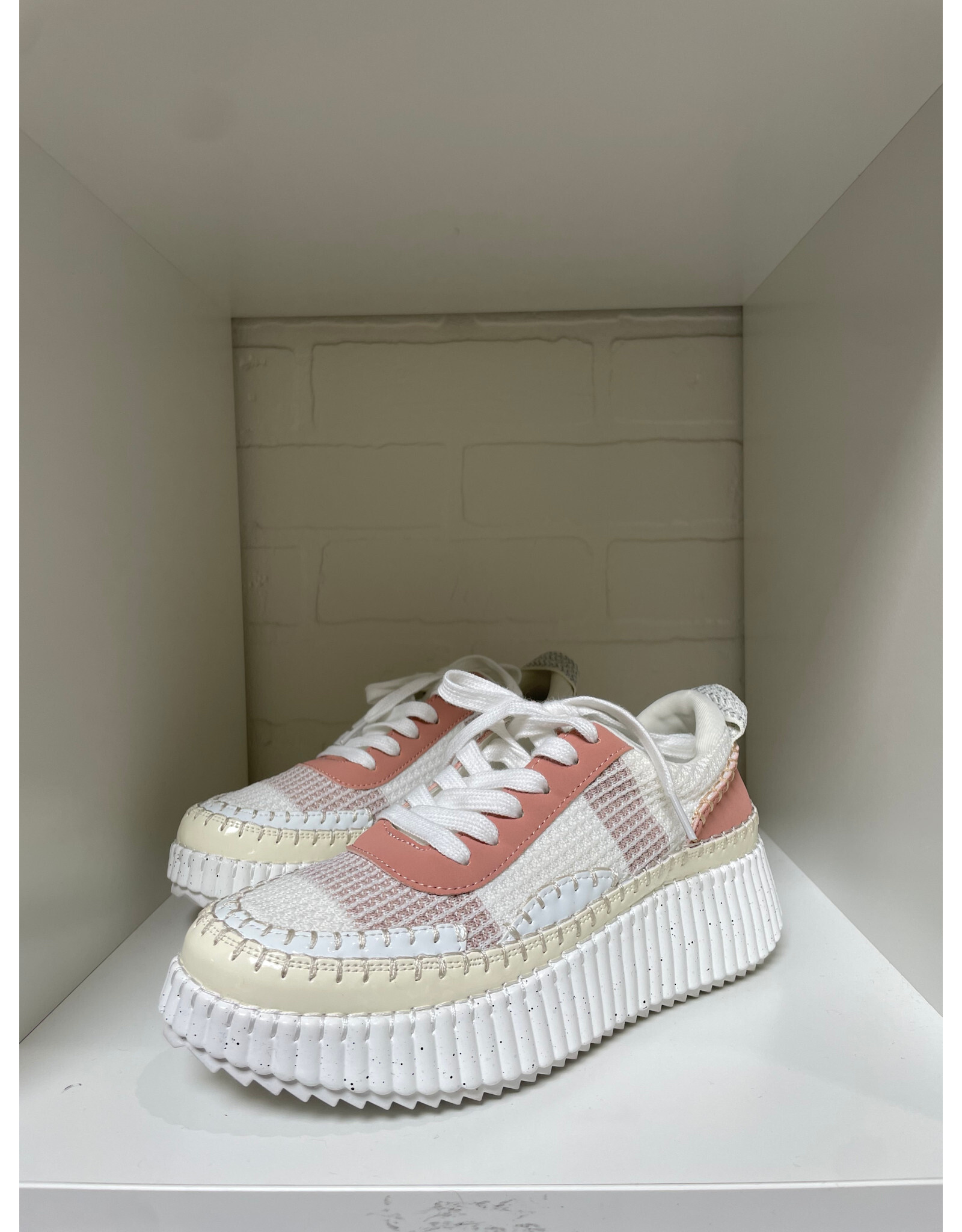 Tyche Tyche - Sneakaway 31 Sneaker (Beige - Rose)