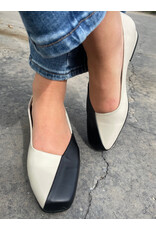 Django and Juliette Django & Juliette - Bavari (Black Almond Leather)