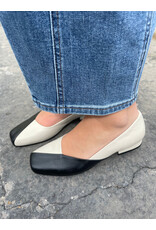 Django and Juliette Django & Juliette - Bavari (Black Almond Leather)