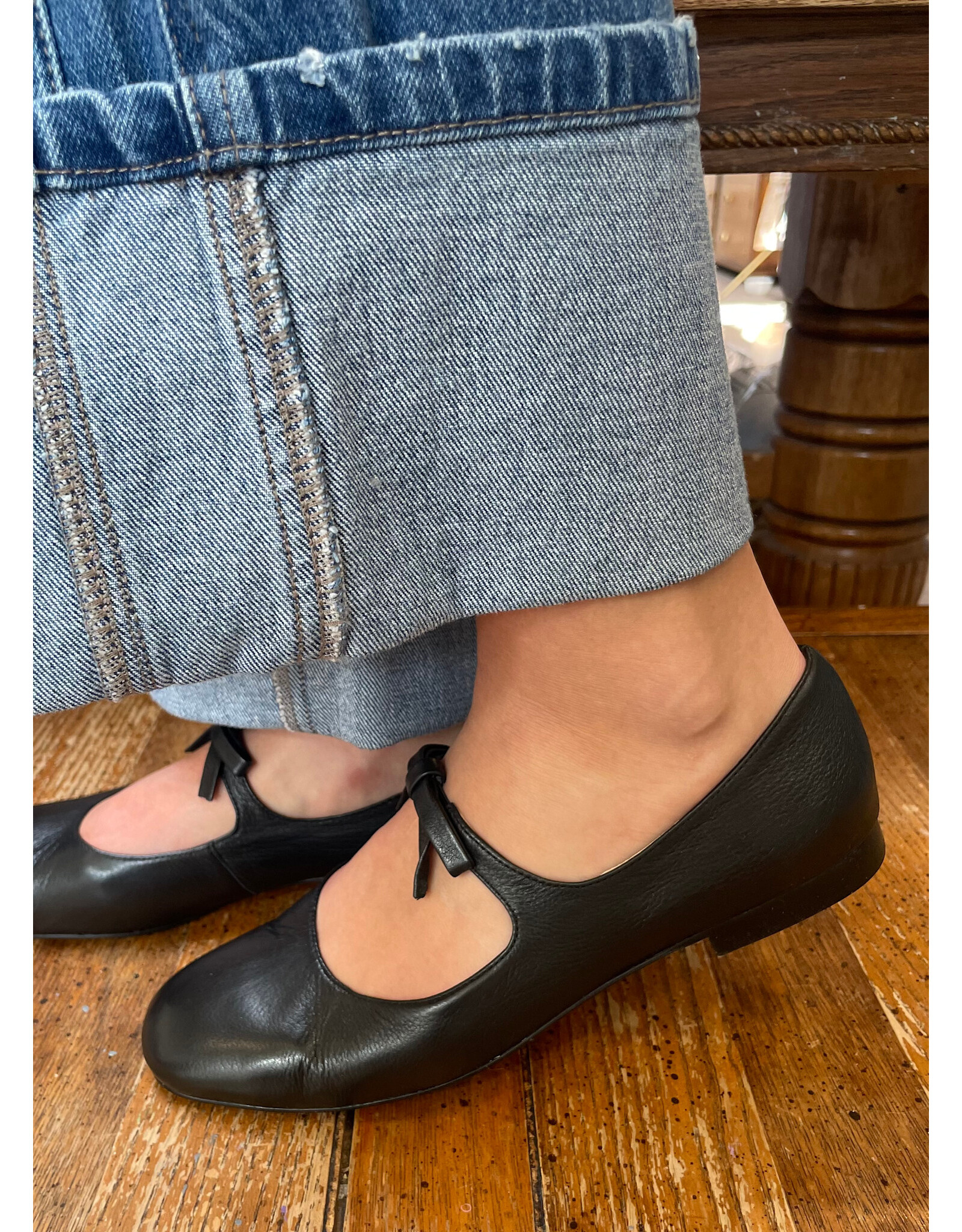 Django and Juliette Django & Juliette - Mostly (Black Leather)